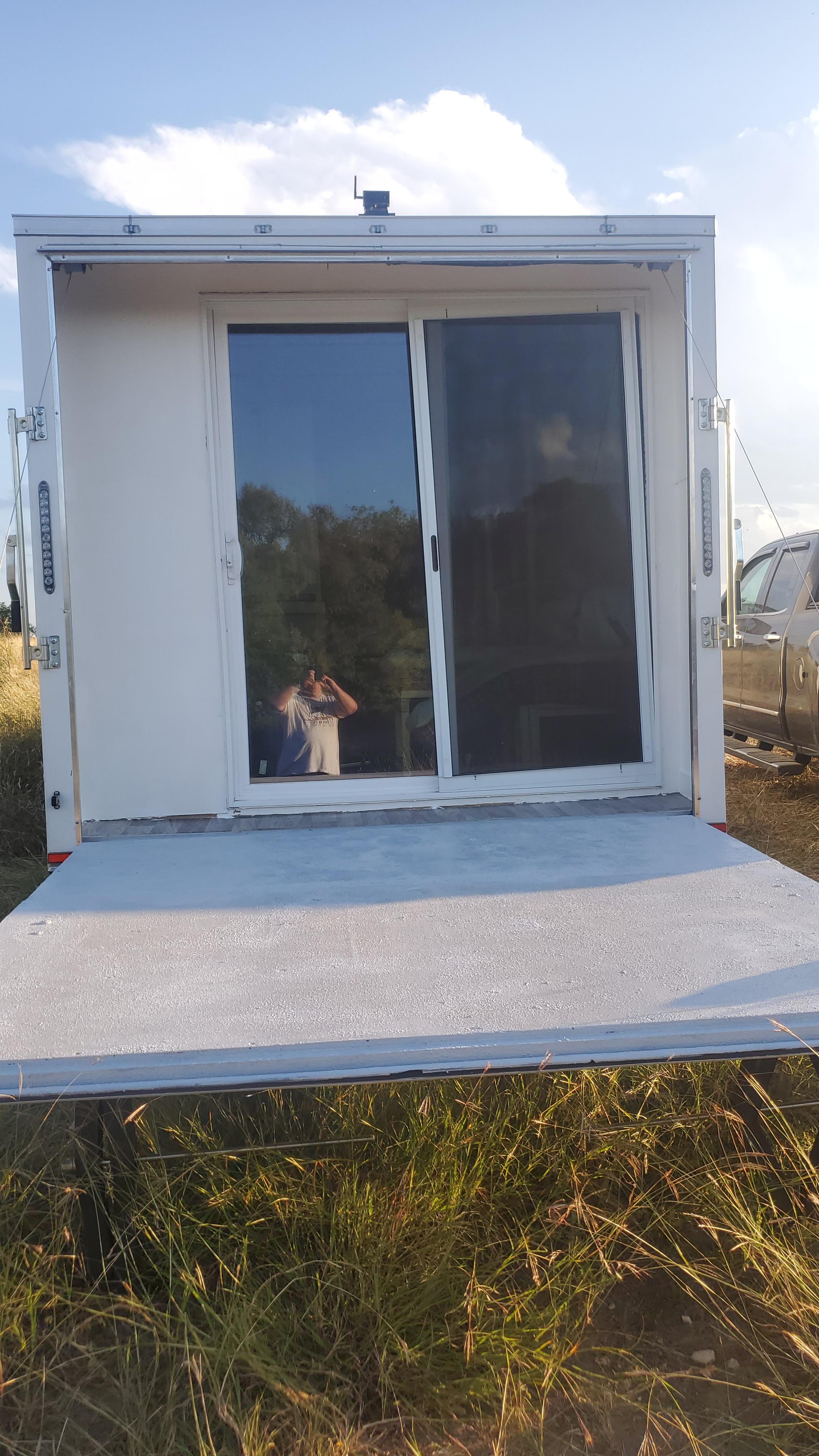 painting wall & bedliner on deck r/cargocamper