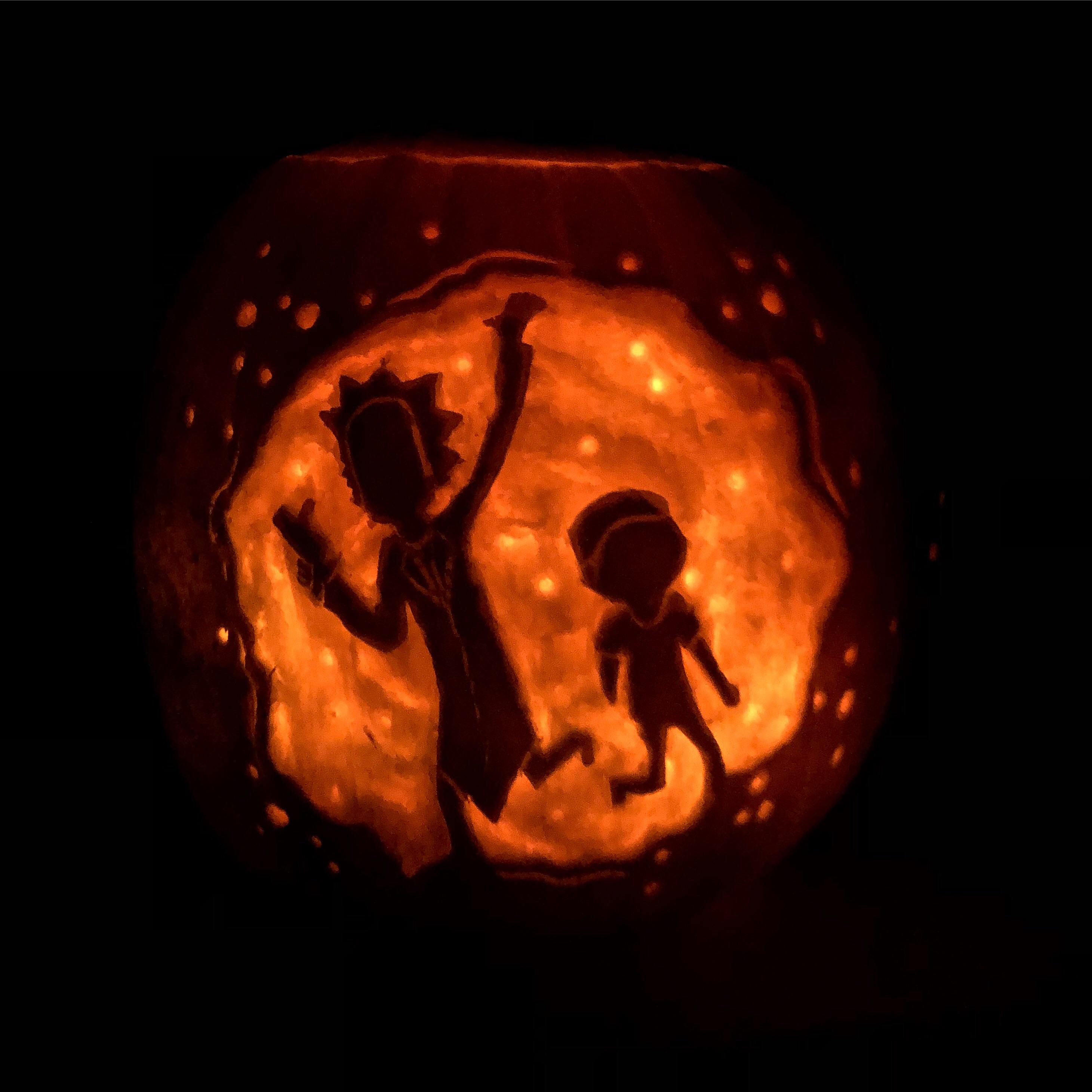 My Rick & Morty portal pumpkin! pumpkincarving