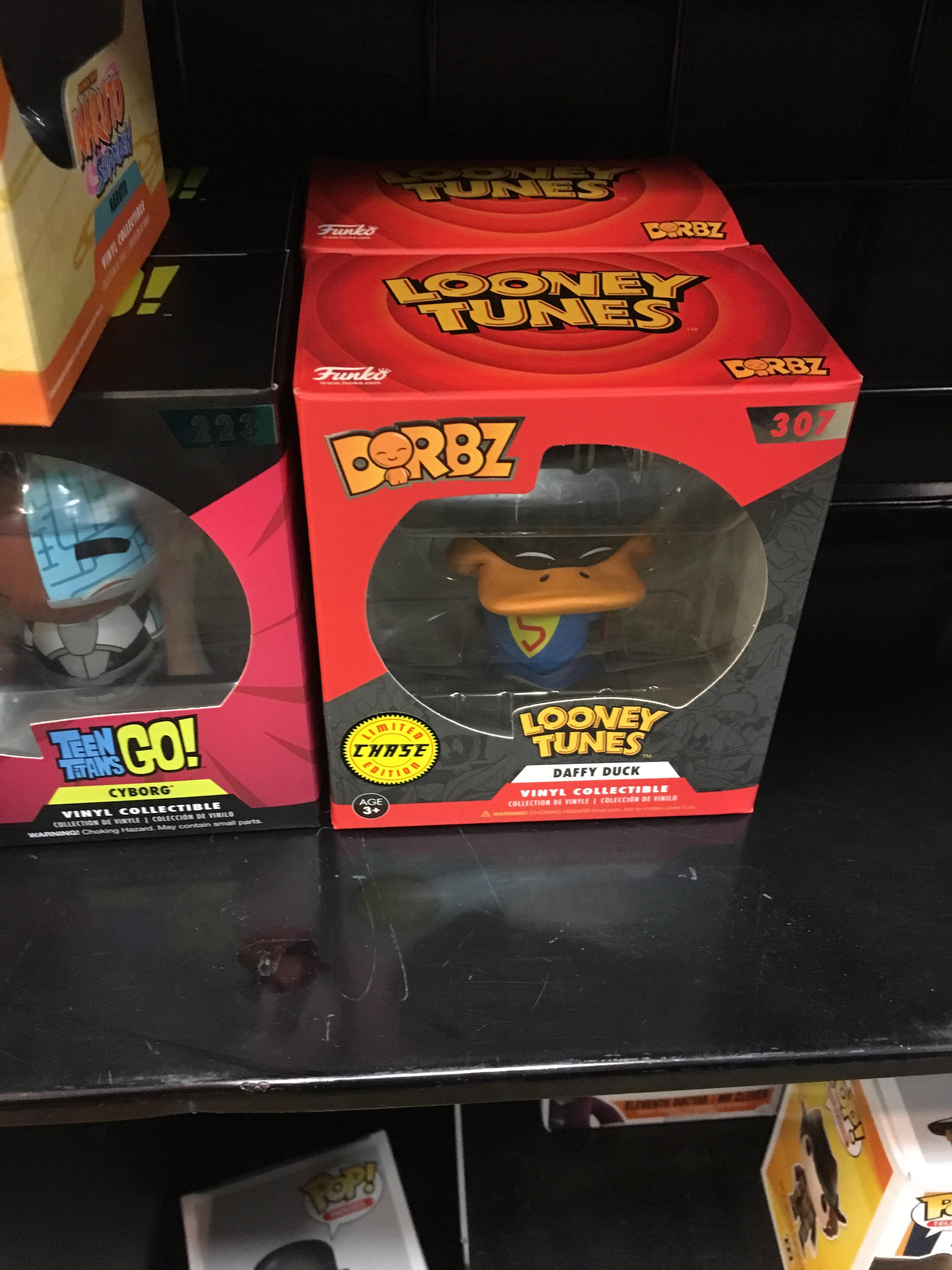 [USOK] Quail Springs Mall, Calendars Games and Toys has a chase Daffy
