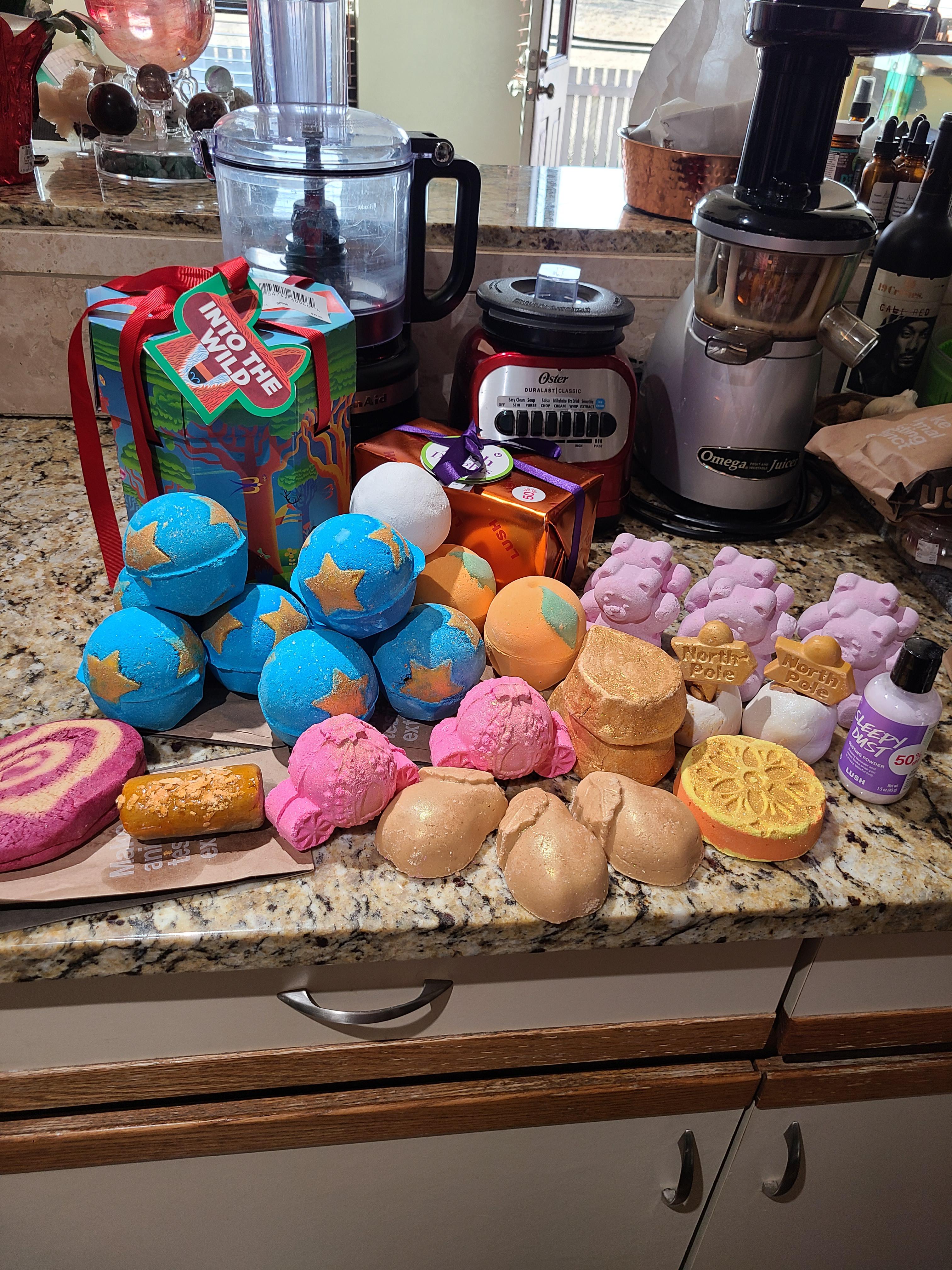 Boxing day haul 2021! This year was sort of a bummer for me. Not much