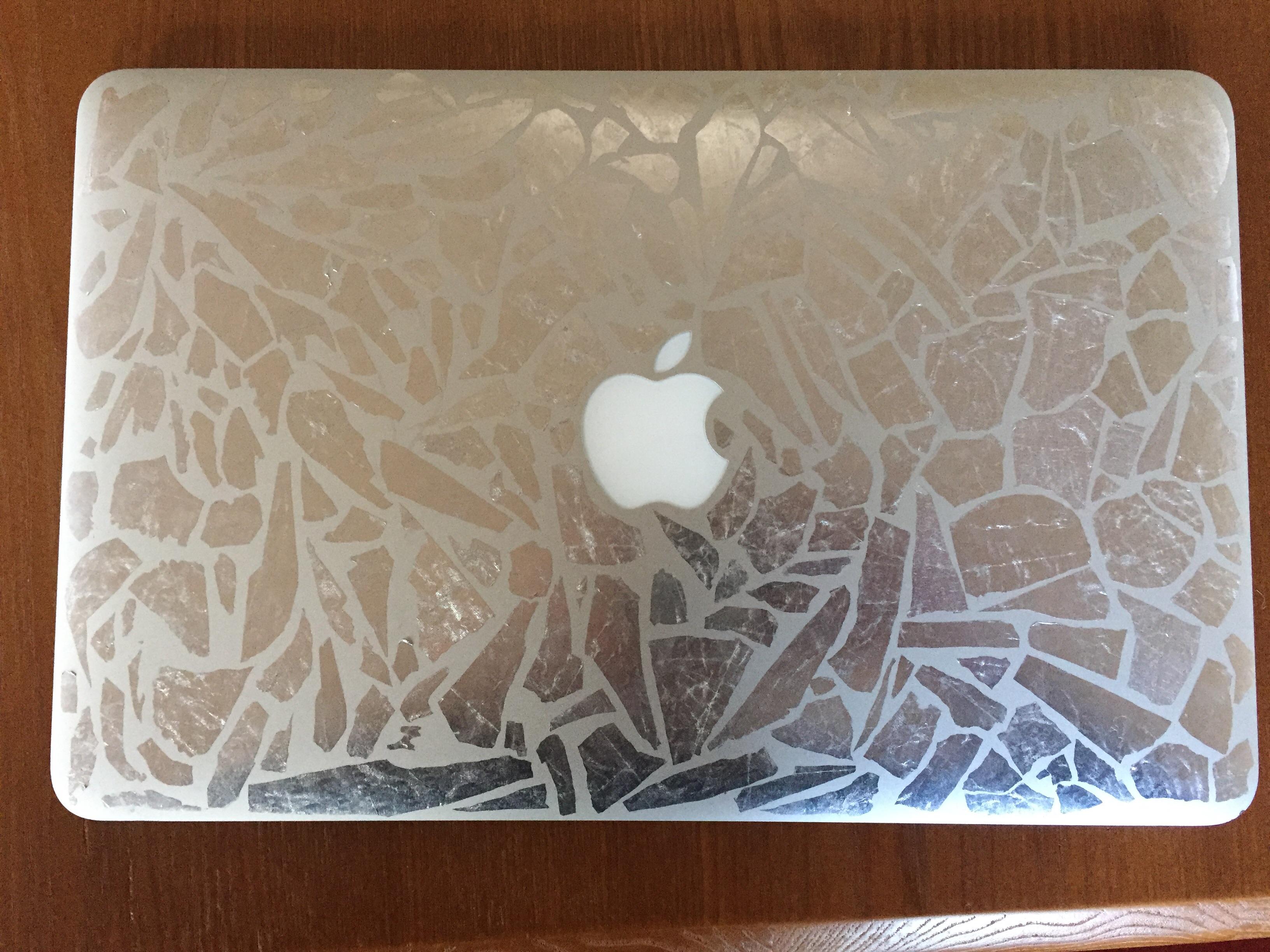 I put pieces of gum wrapper on my laptop r/mildlyinteresting