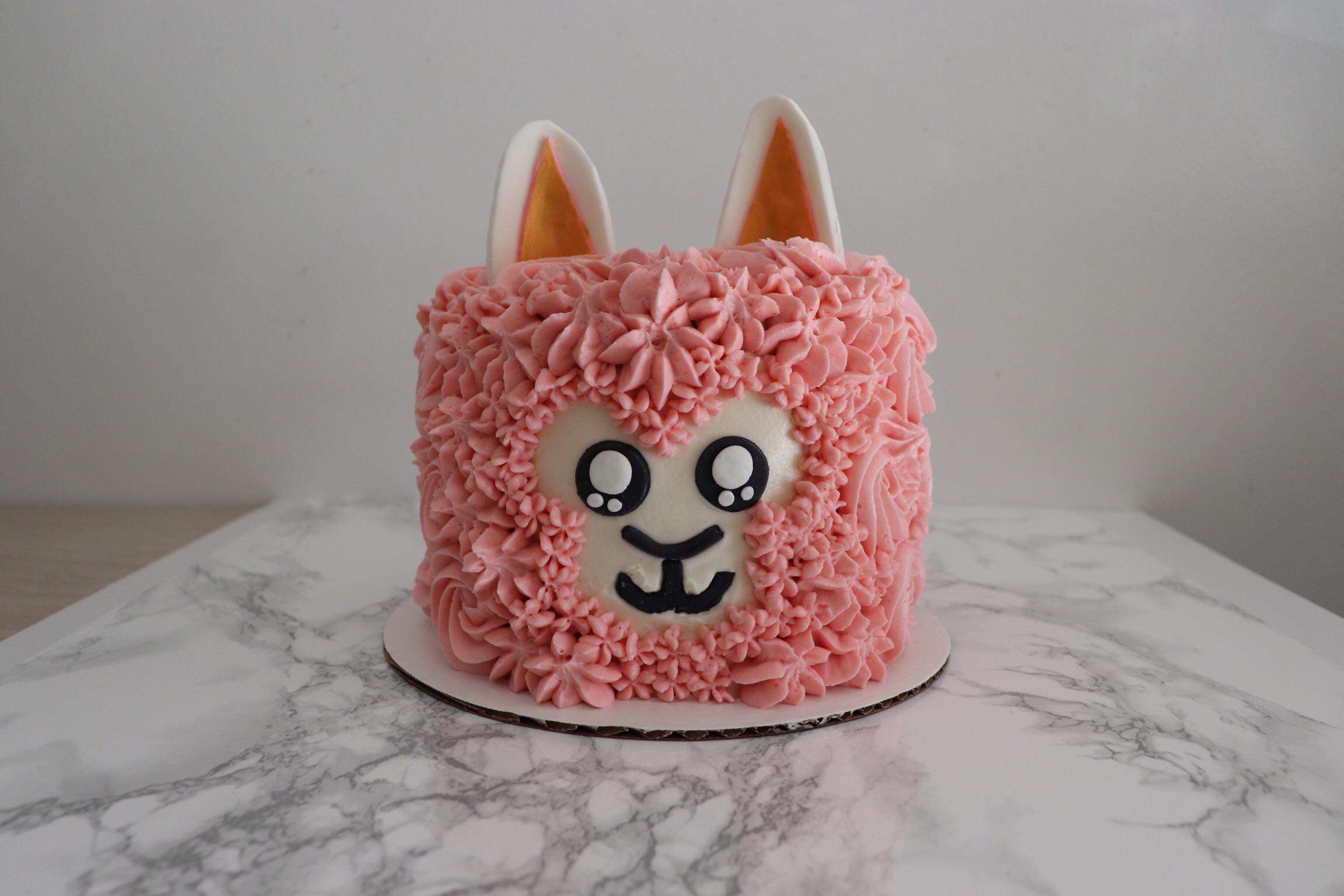 My alpaca cake that I made for my friends birthday last month