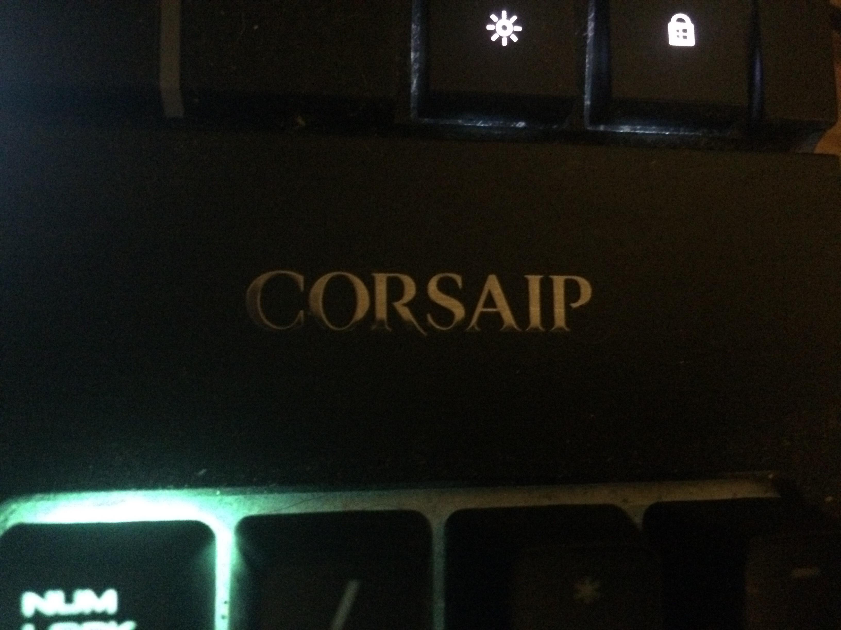 Decided to clean my keyboard with a bit of rubbing alcohol. My keyboard