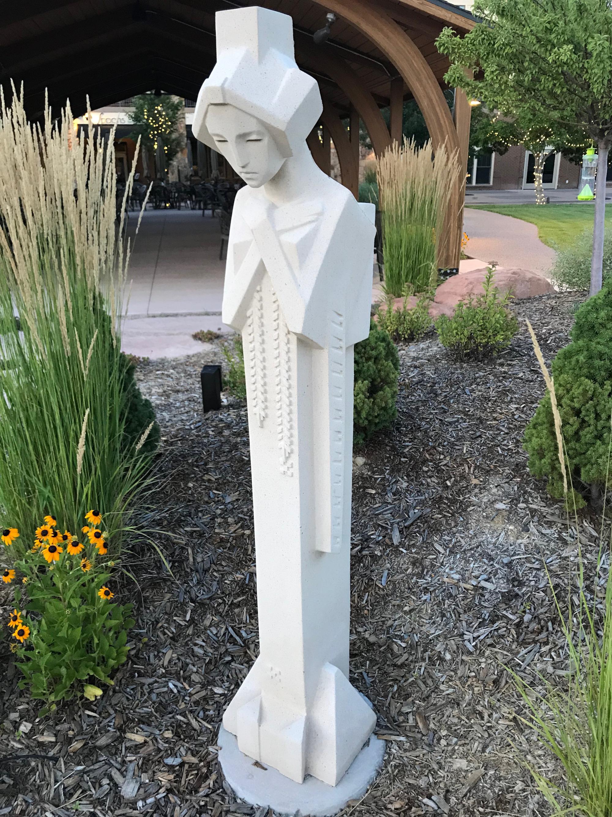 mysterious statue at Spoons Bistro and Bakery in Grand Junction, CO r