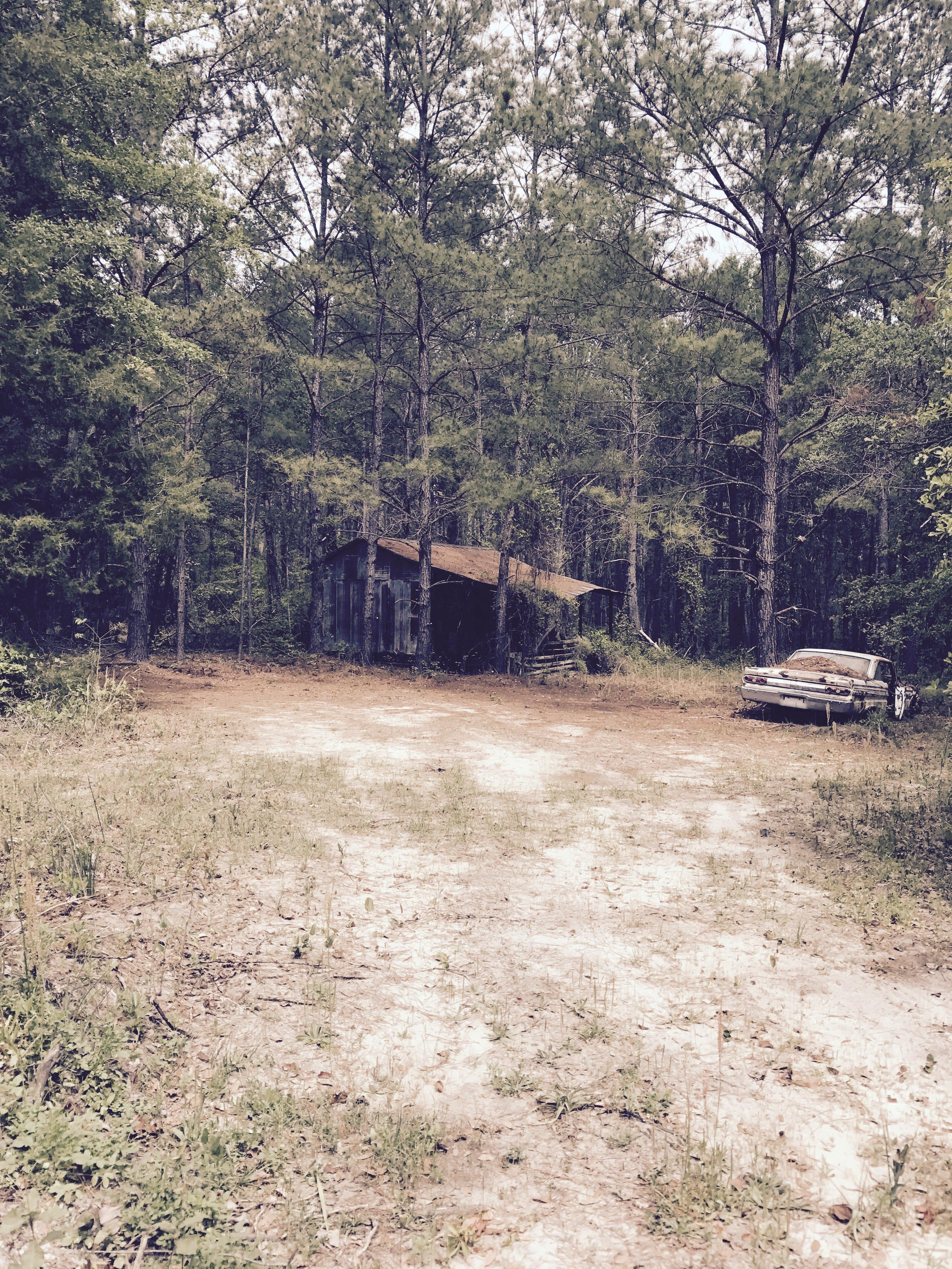 Nobody’s home. Taken in North Florida on a dirt road. AbandonedPorn