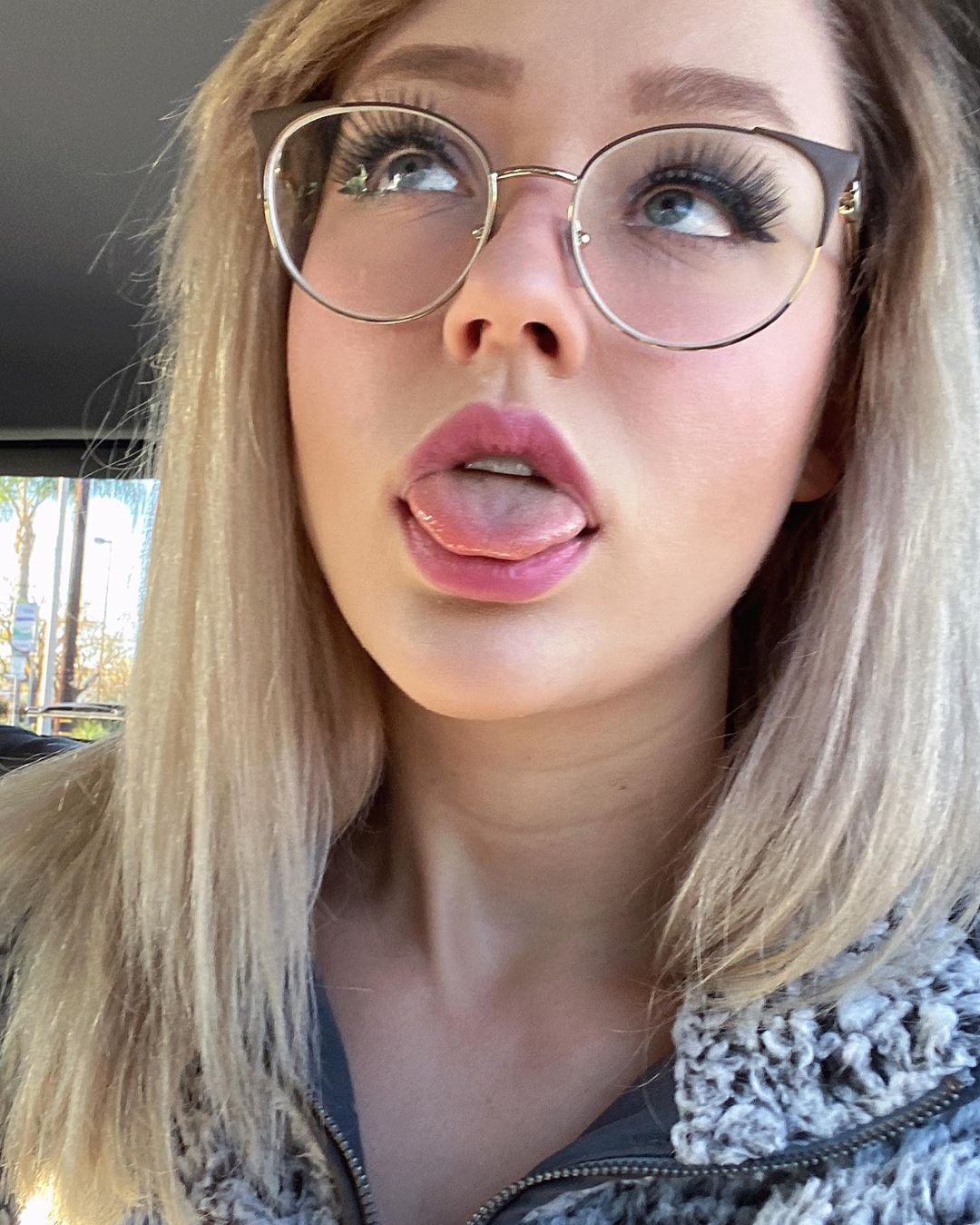 👅 : Sabrina_Nichole