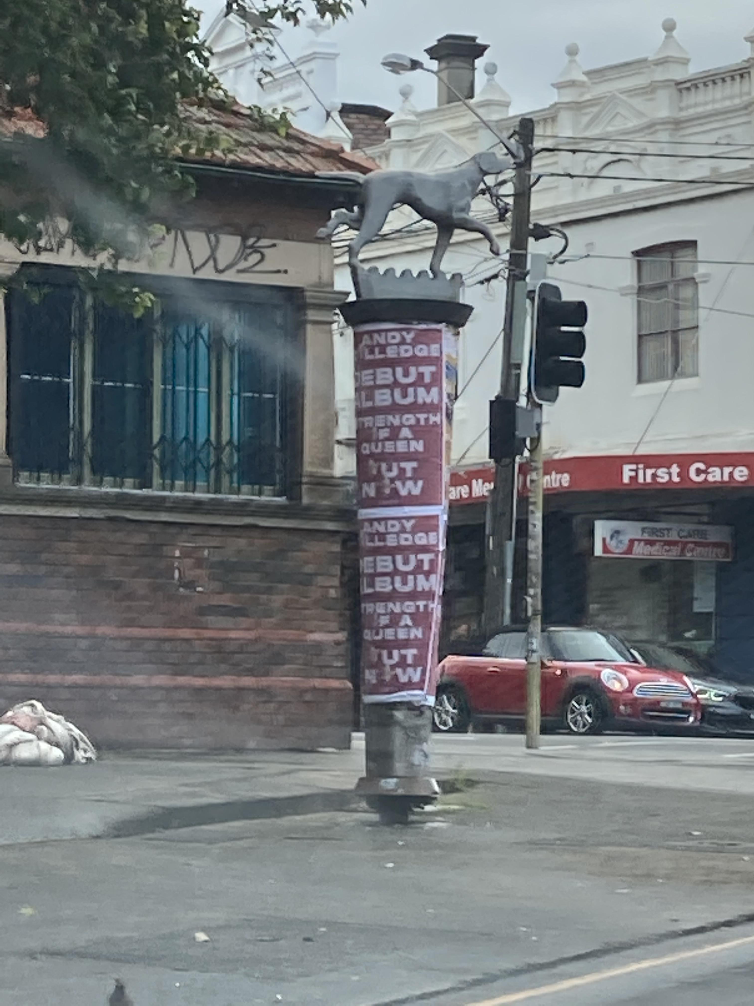 What is this dog statue that resides at the corner of Enmore and