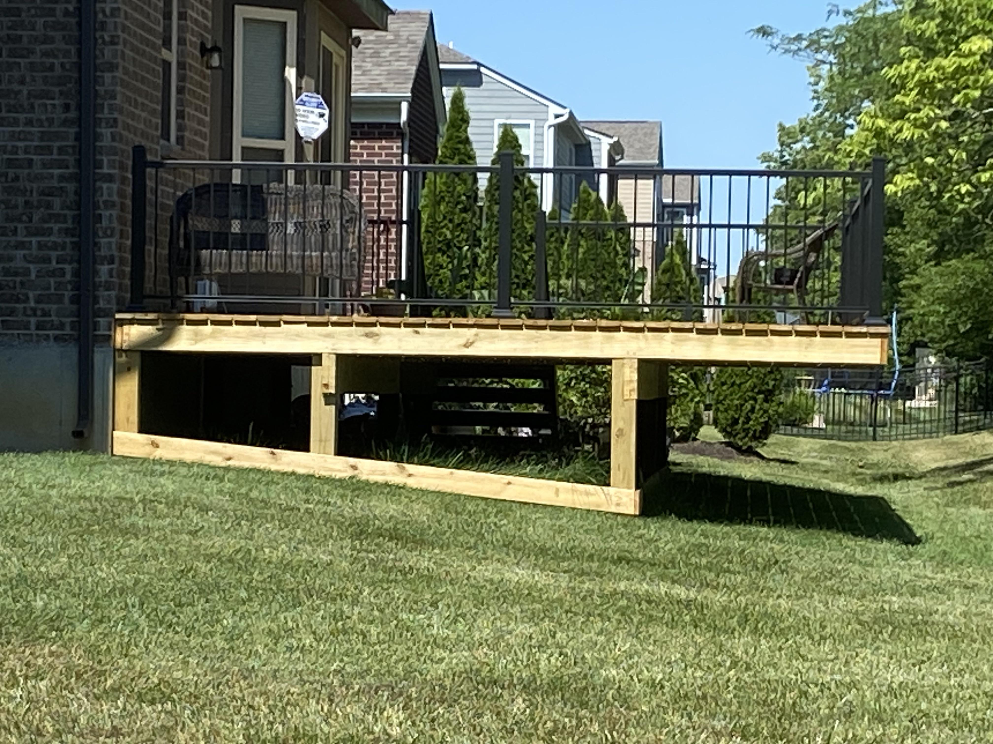 Cantilever How far is too far? Found in the wild… r/Decks