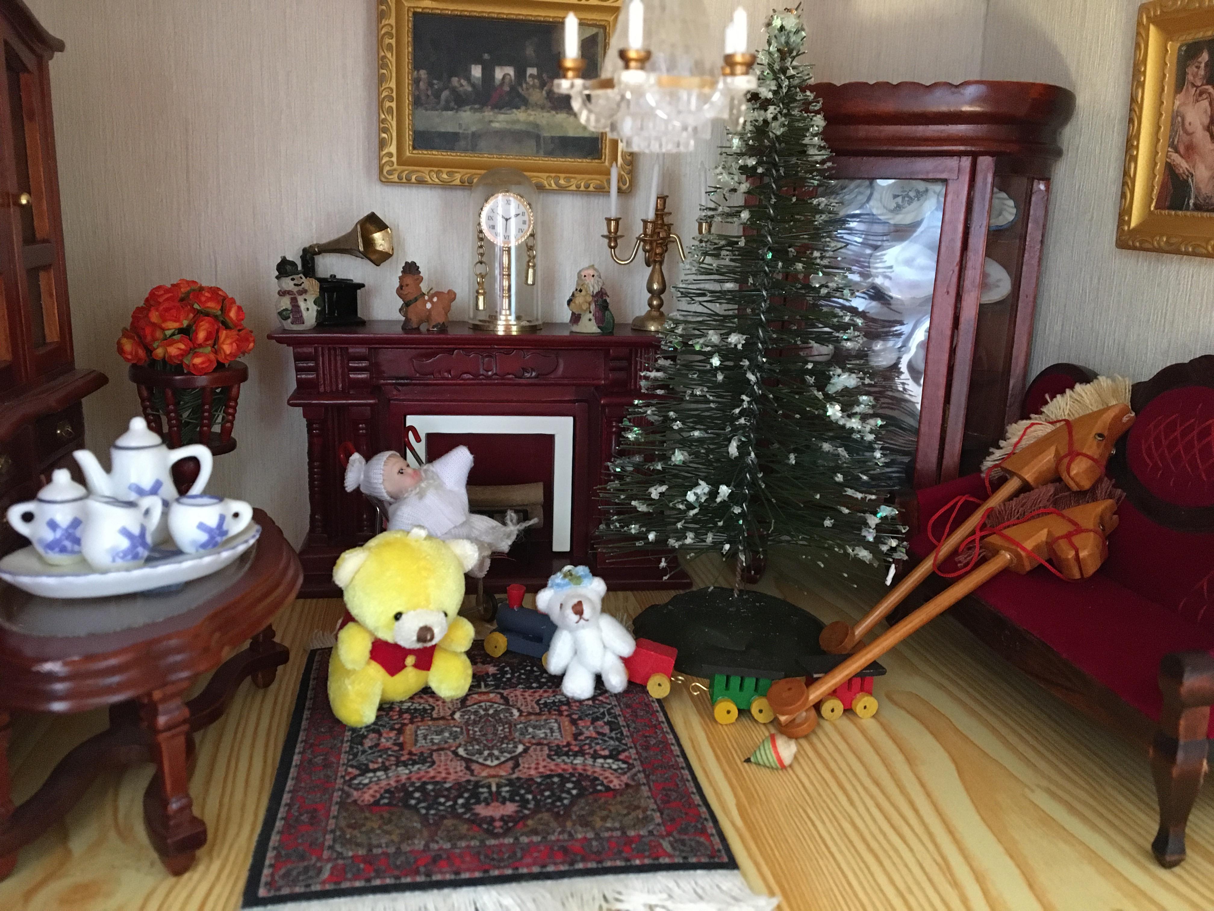 Christmas Tree Toys Toys under the Christmas tree!🎄🚂🧸 Dollhouses
