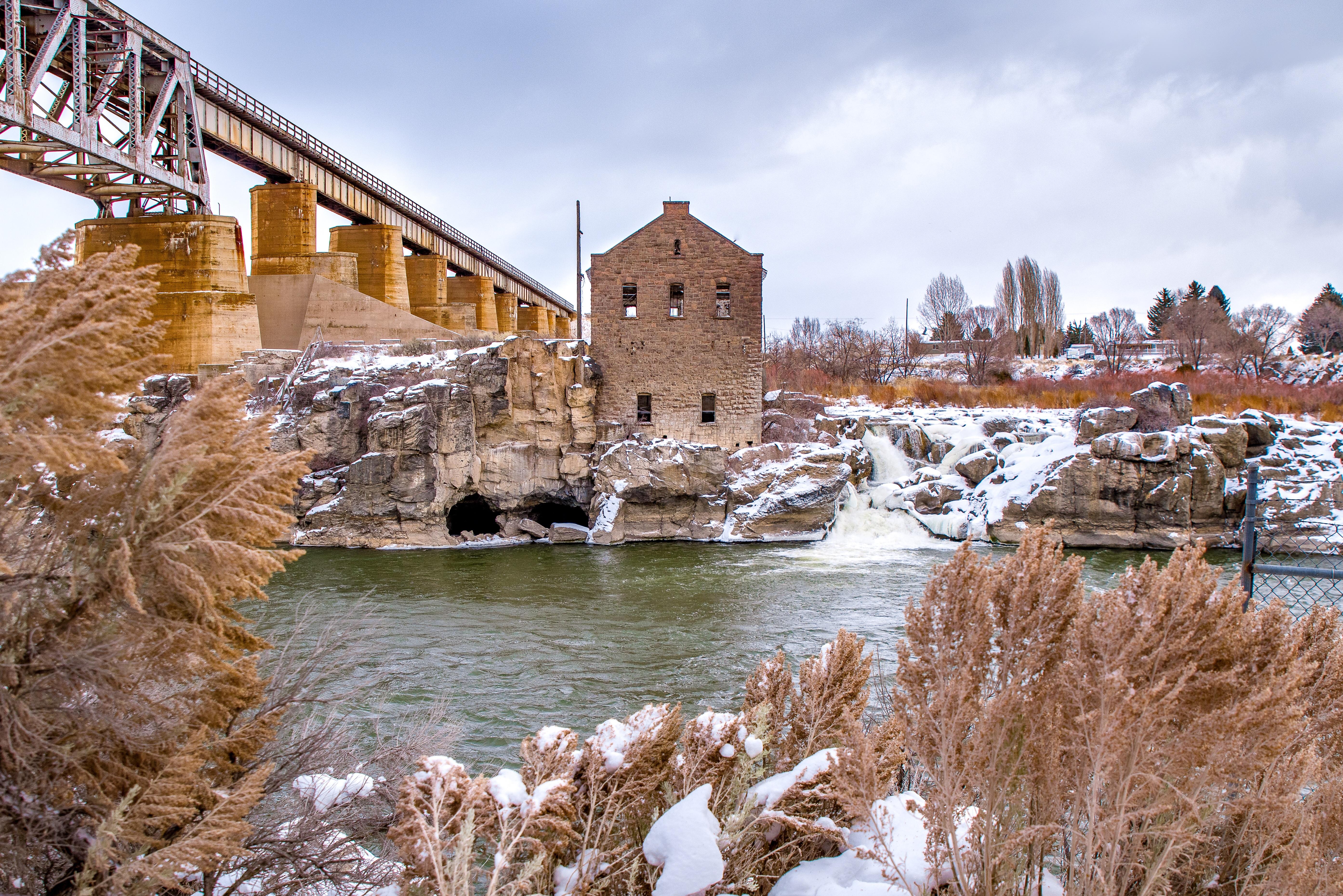 Took a quick trip to American Falls this morning and visited the old