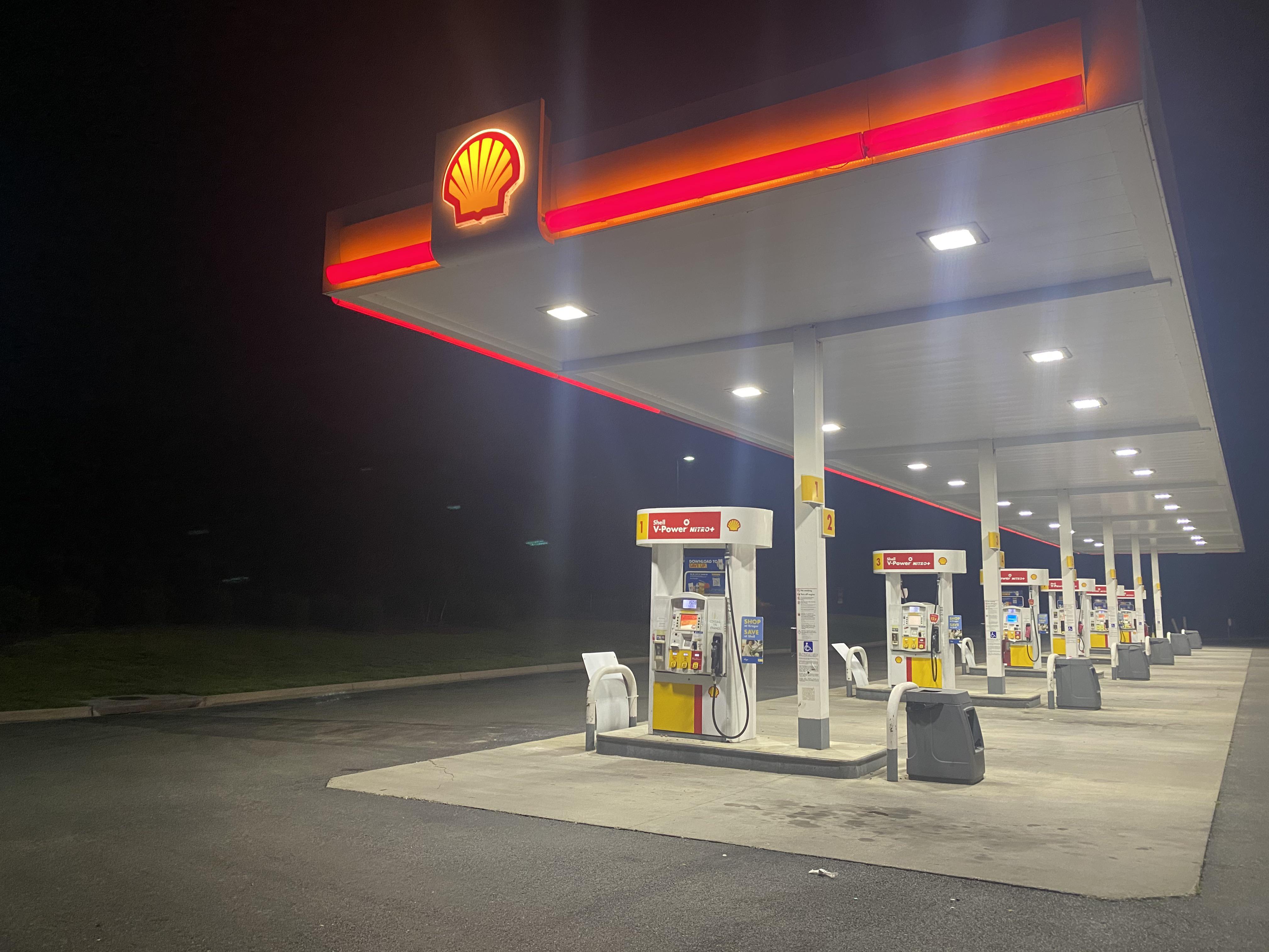 Random gas station I saw r/LiminalSpace