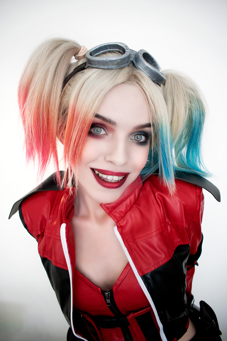 Harley Quinn cosplay by Tophwei : HarleyQuinnTV