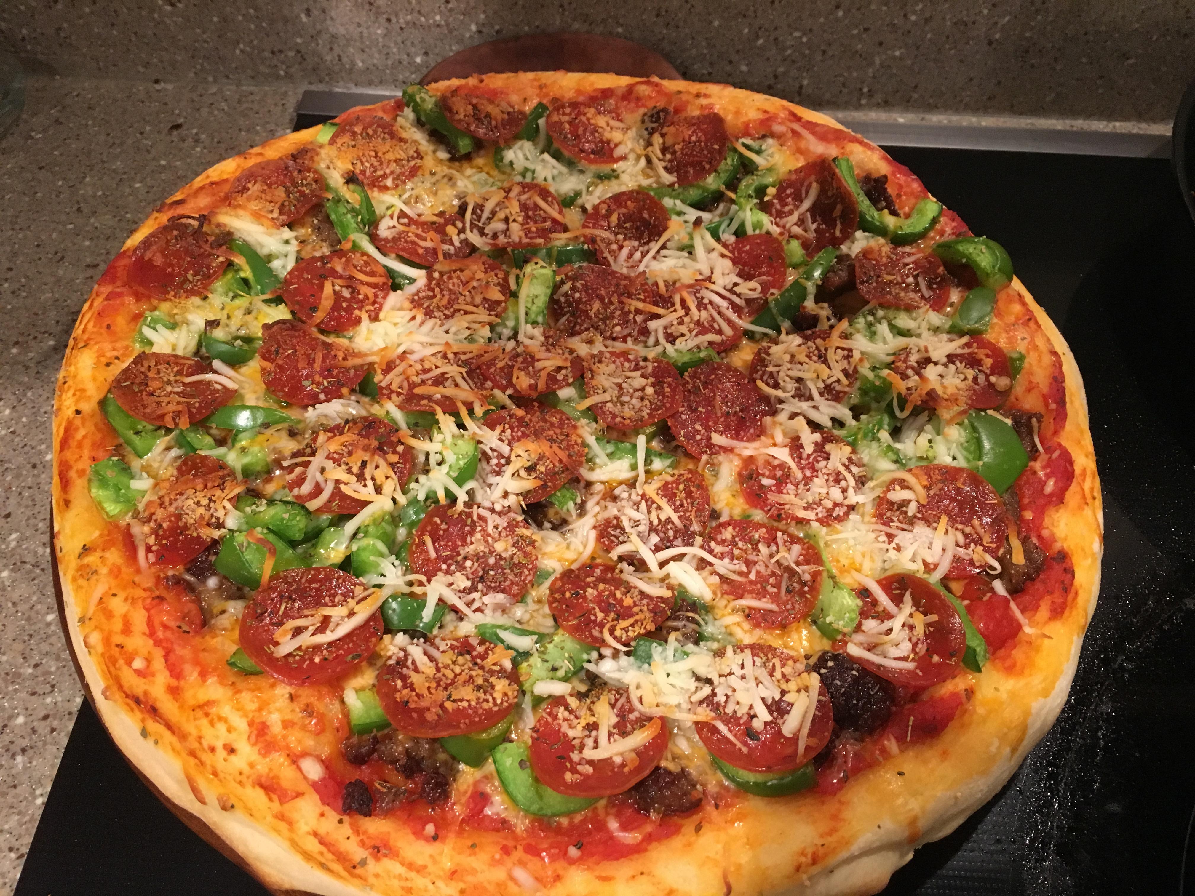 [I ate] this homemade sausage, pepperoni, and green pepper pizza! r/food