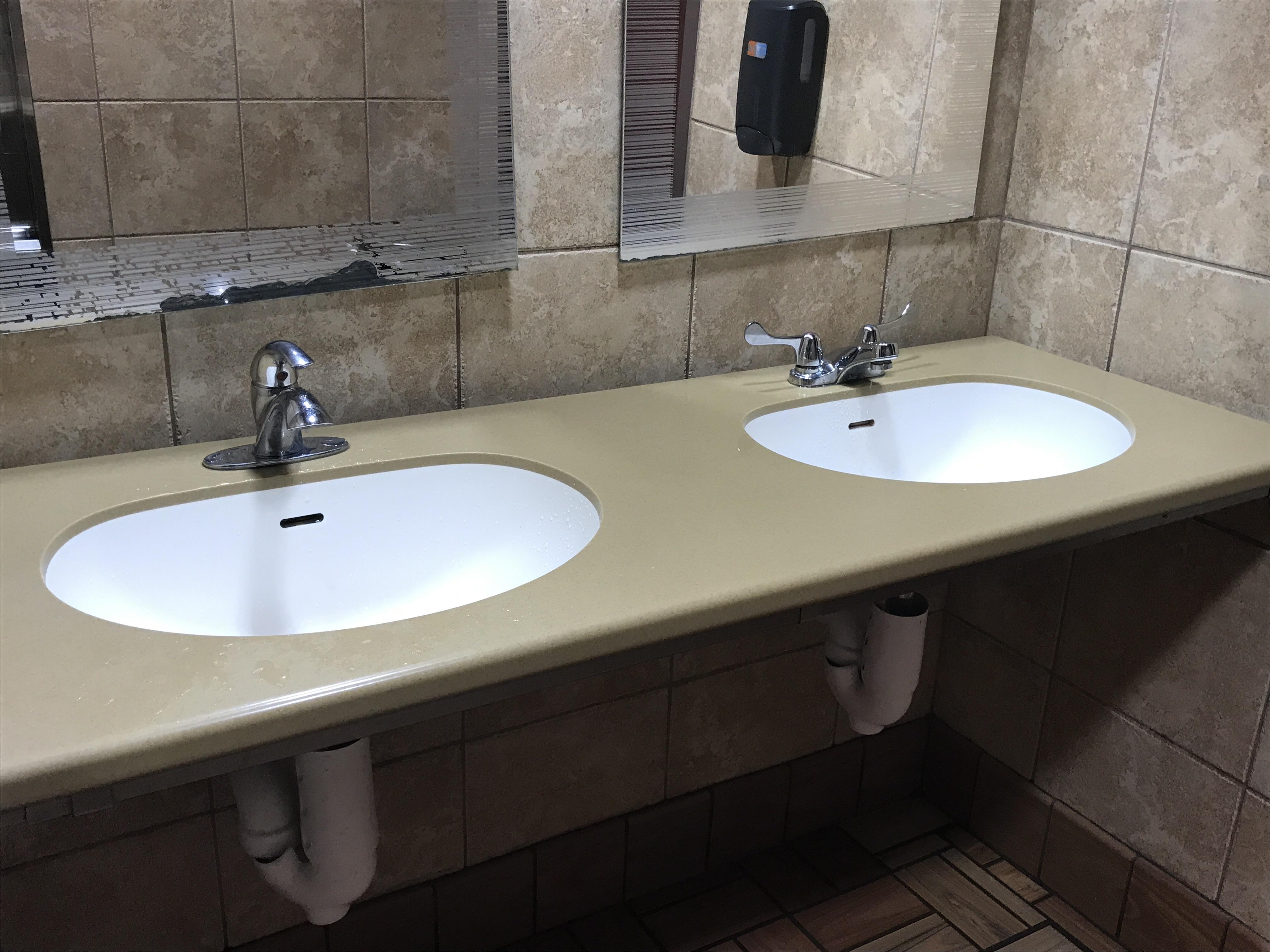 2 types of sink in the same bathroom CrappyDesign