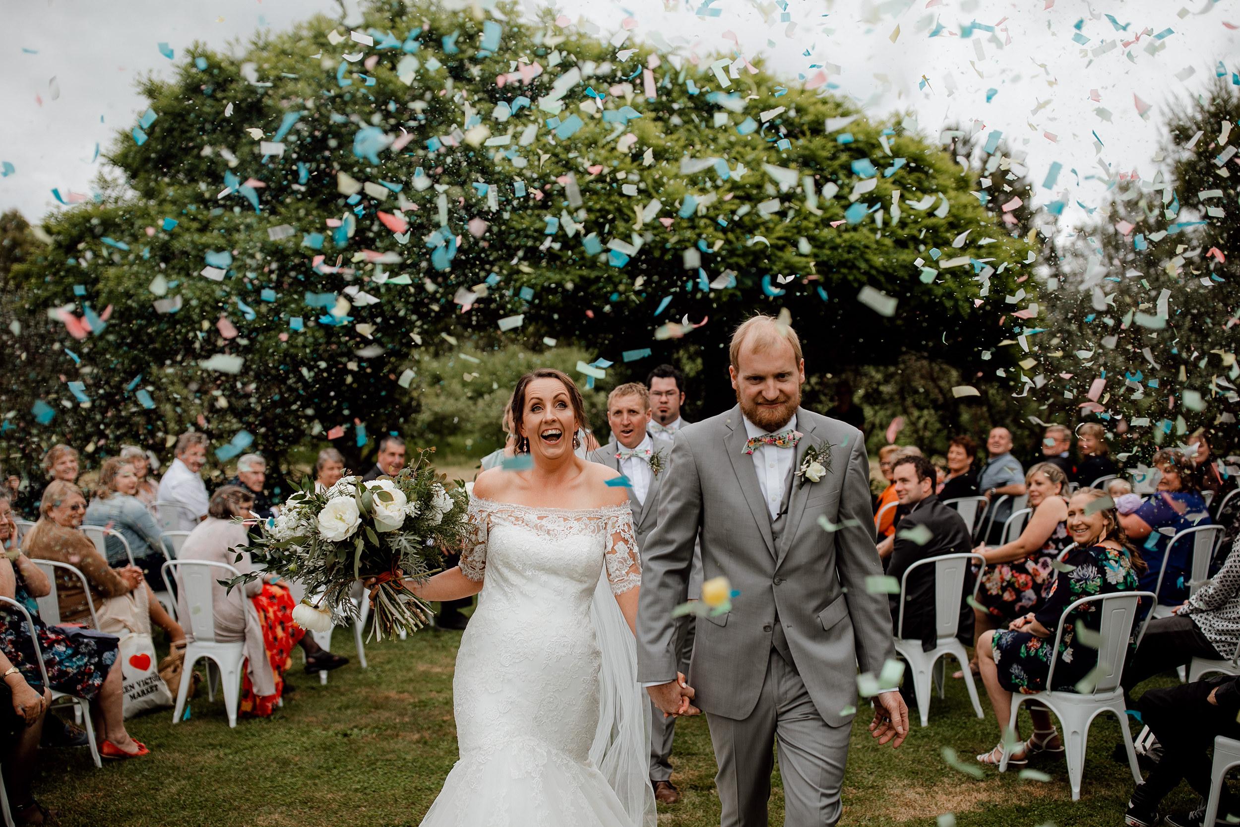 Married 17.11.2018 with confetti cannons! r/weddingplanning