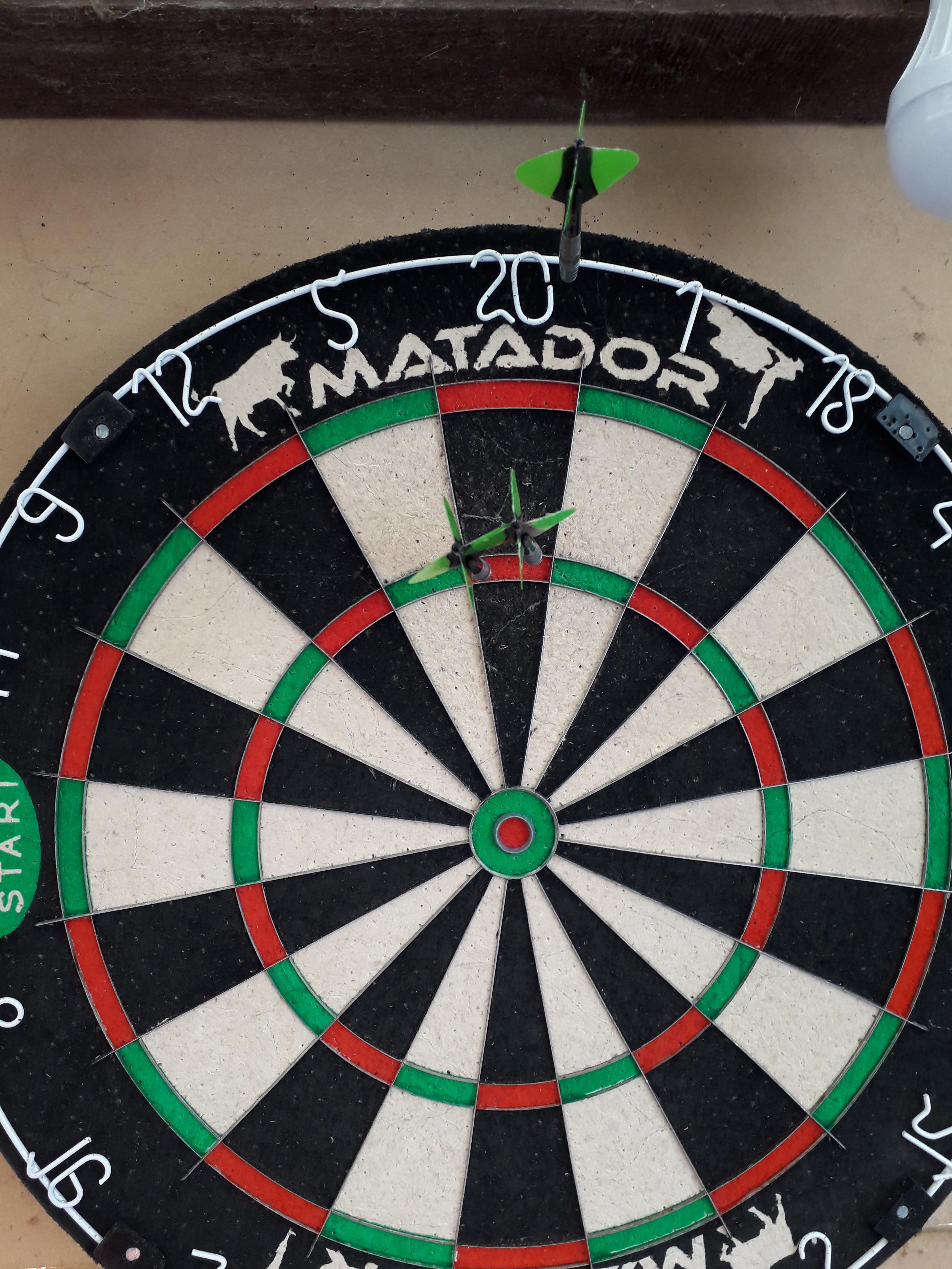 When you're going for 180 and completely choke r/Darts