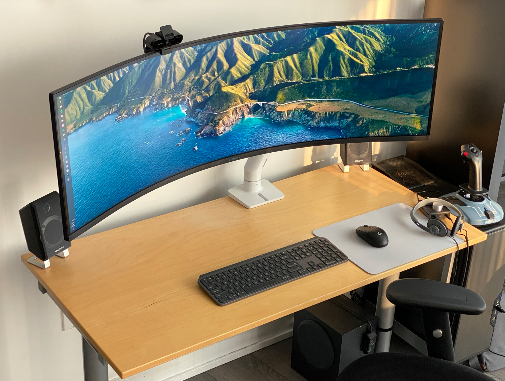 Update! The return of desk space (G9 + Ergotron HX) r/ultrawidemasterrace