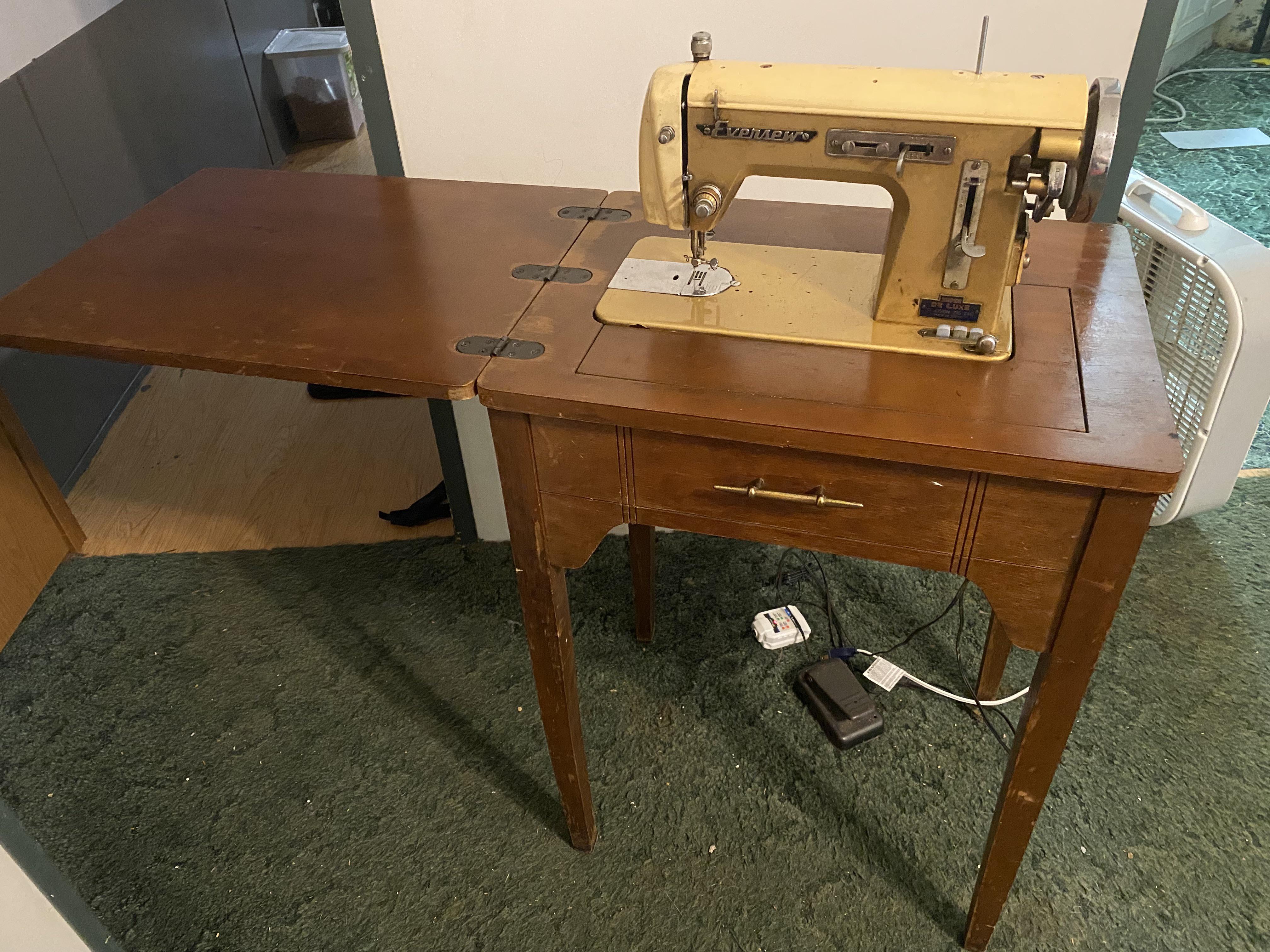 Value of Montgomery Ward Signature URR 285 all metal sewing machine? vintagesewing