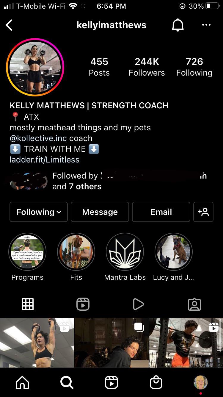 Not snark. Has anyone tried Kelly Matthews program? She describes it as