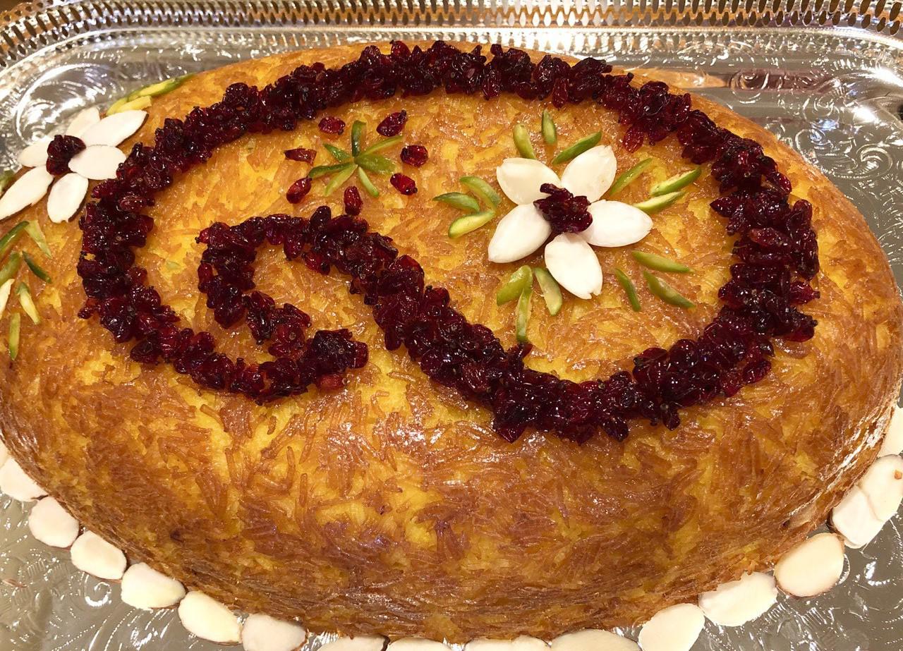 [Homemade] TAHCHIN, Iranian rice cake, consisting of rice, yogurt