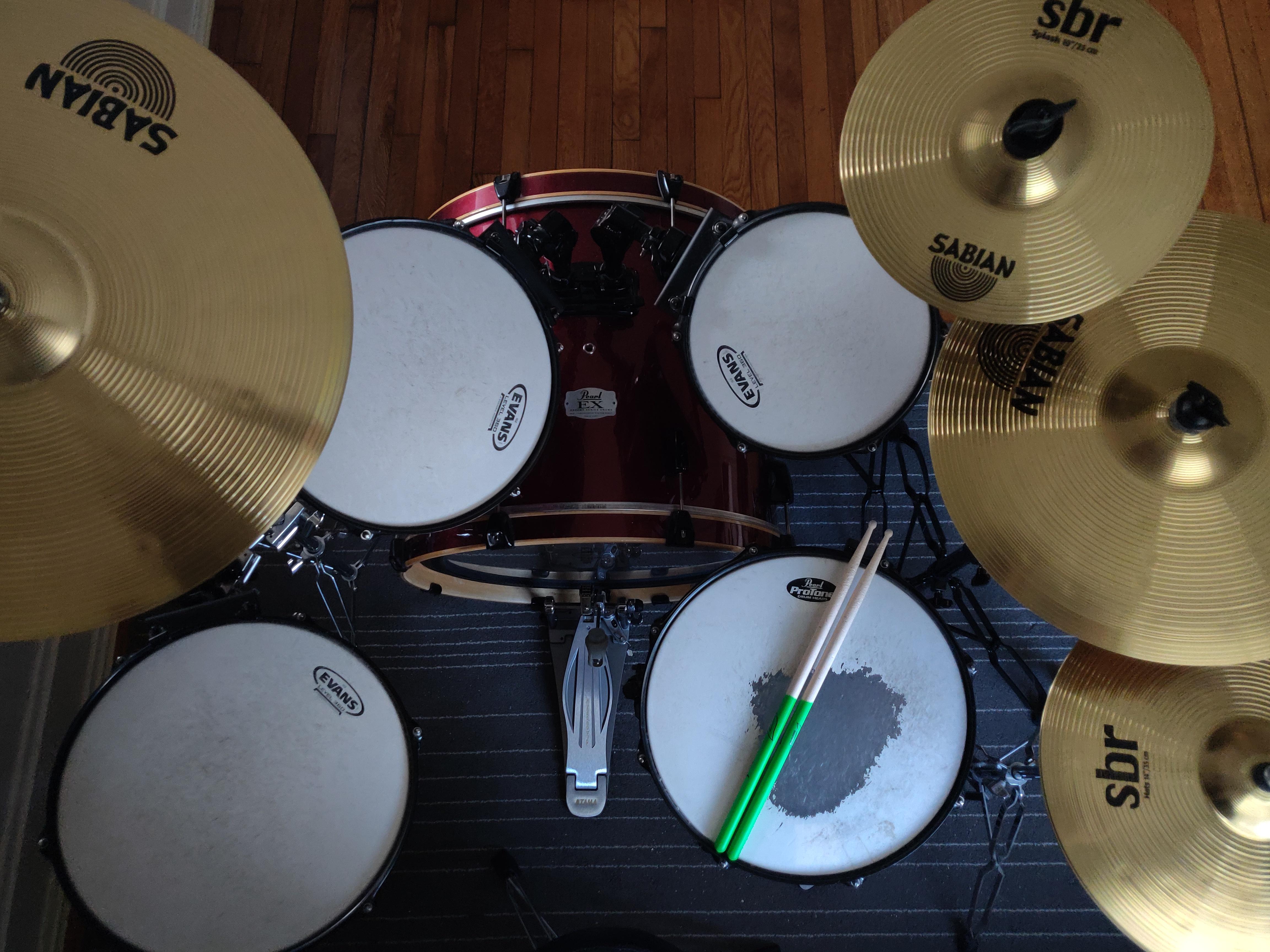 Pearl kit I picked up off Craigslist, got some upgrades. r/drums