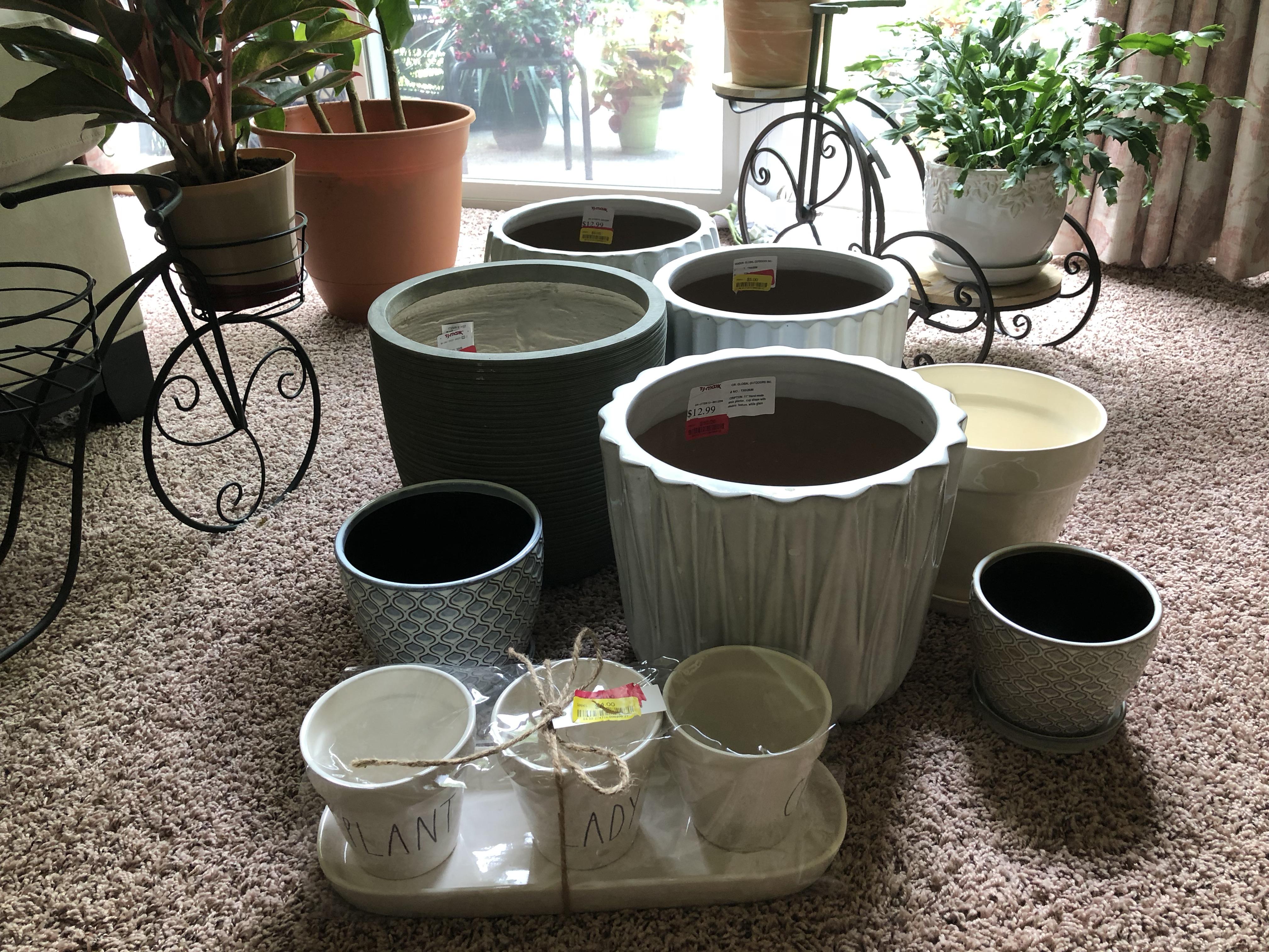 TJ Maxx end of season clearance!! 10 ceramic pots 50!!! r