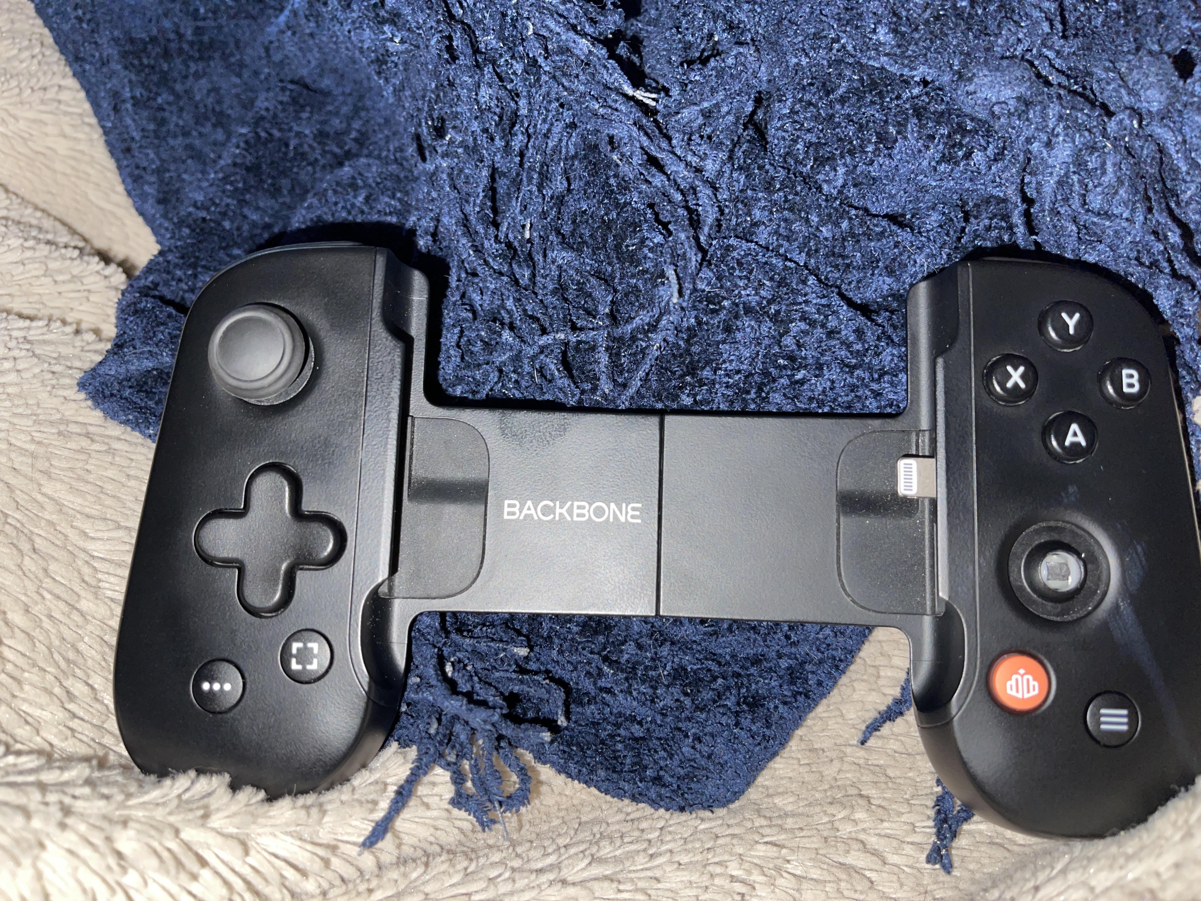 Right stick broke on controller somehow but backbone already sent a replacement like 1 hour