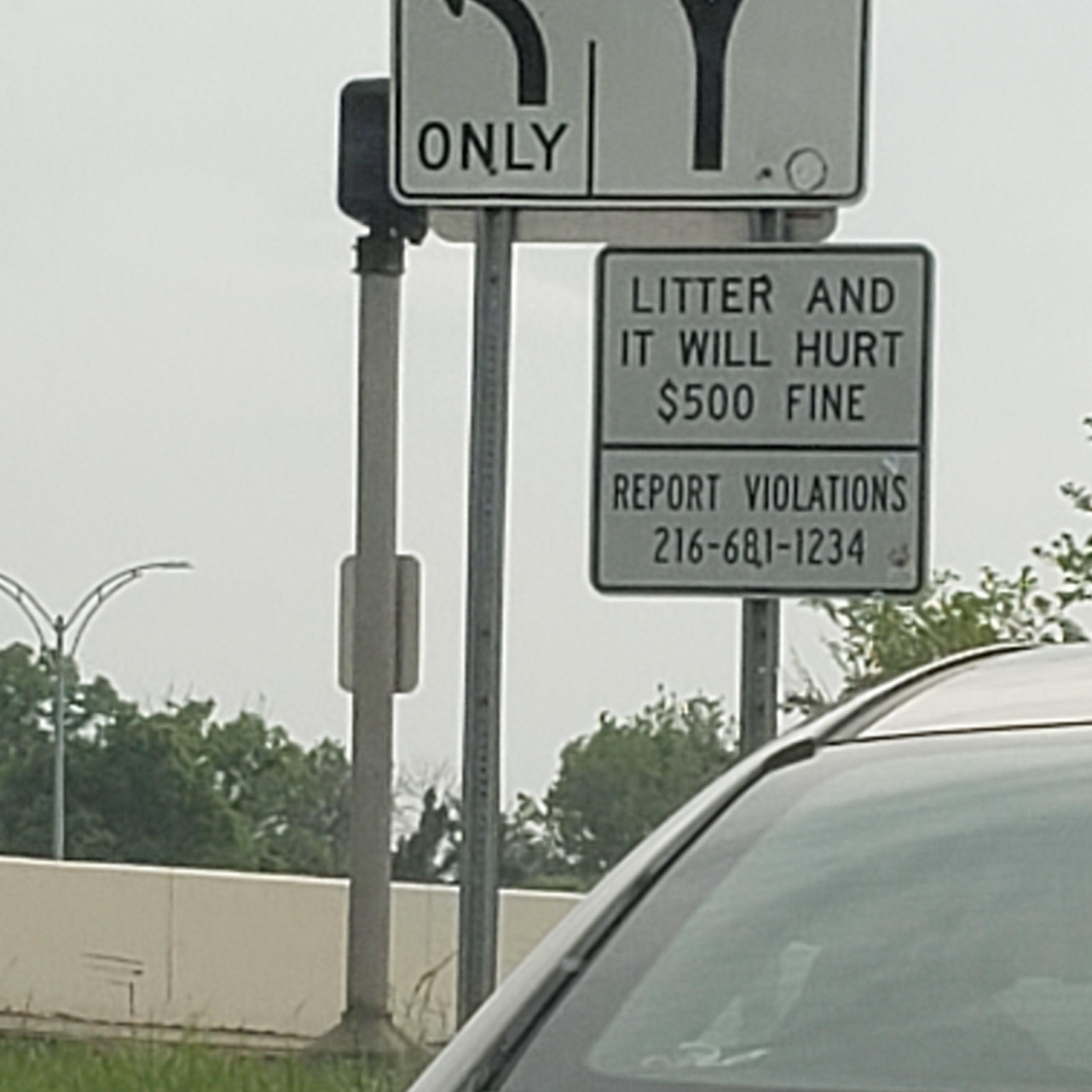This sign is threatening to break my kneecaps (found in Euclid, OH