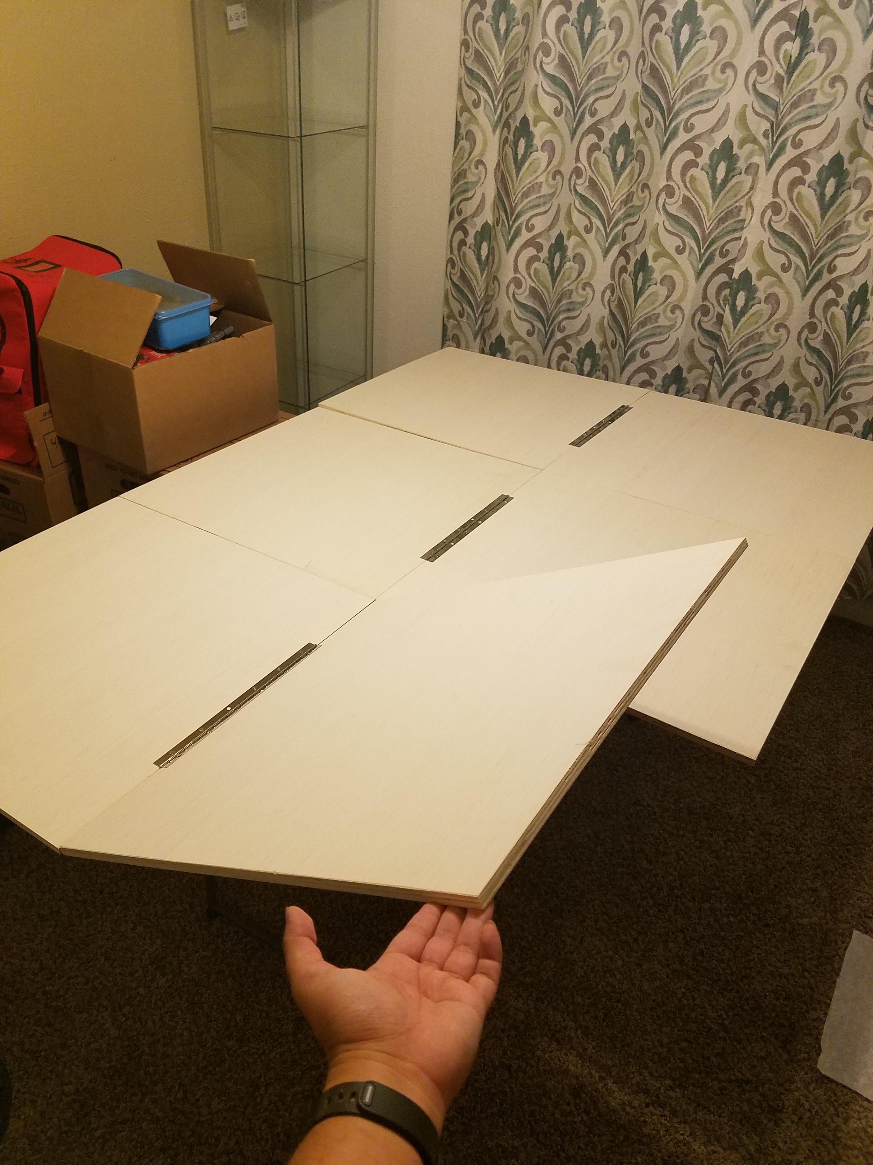 Folding table 6ft x 4ft. Colapse to 2ft x 2ft r/Warhammer40k
