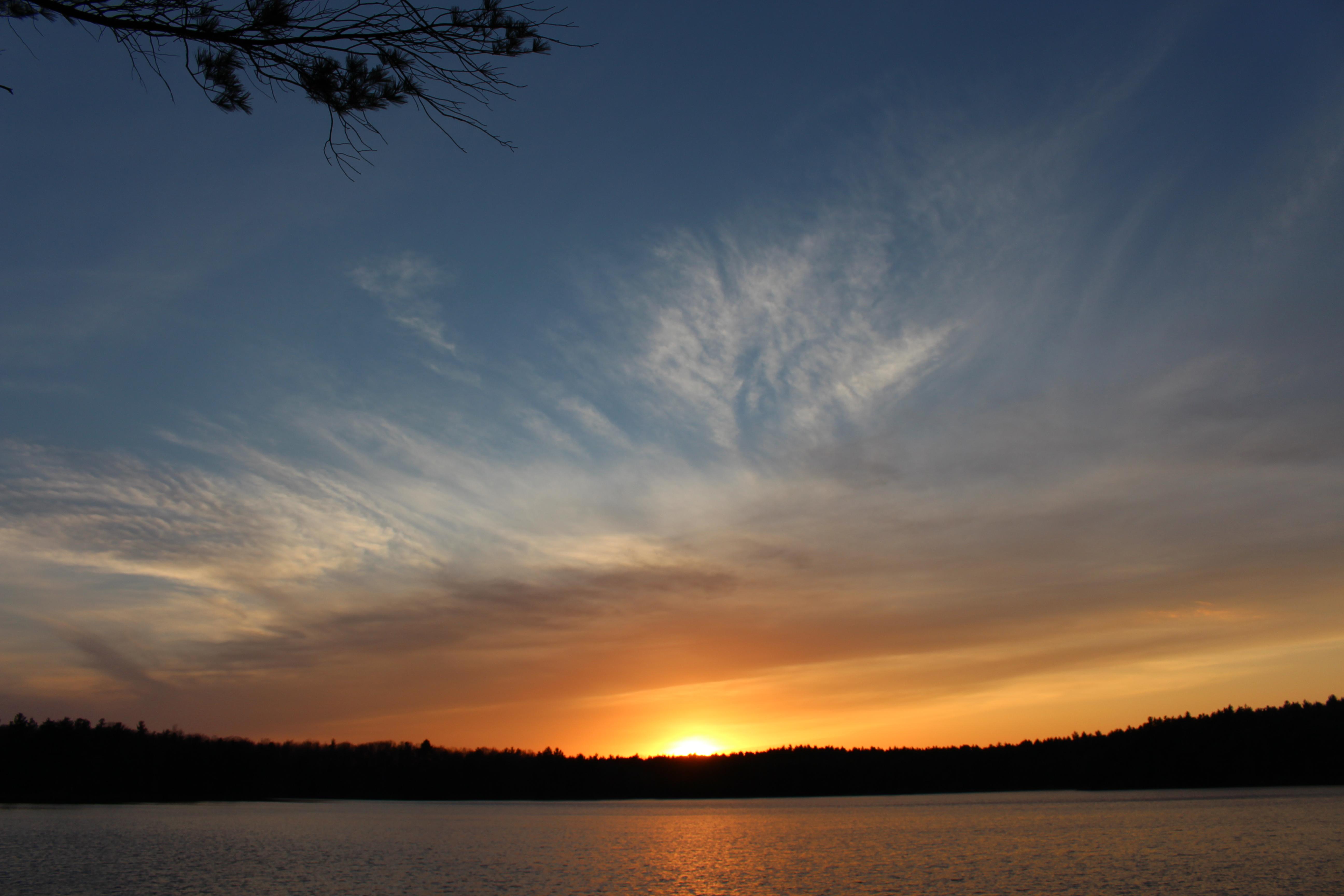 Great sunset after a great hike to camp Eastern Ontario r/camping