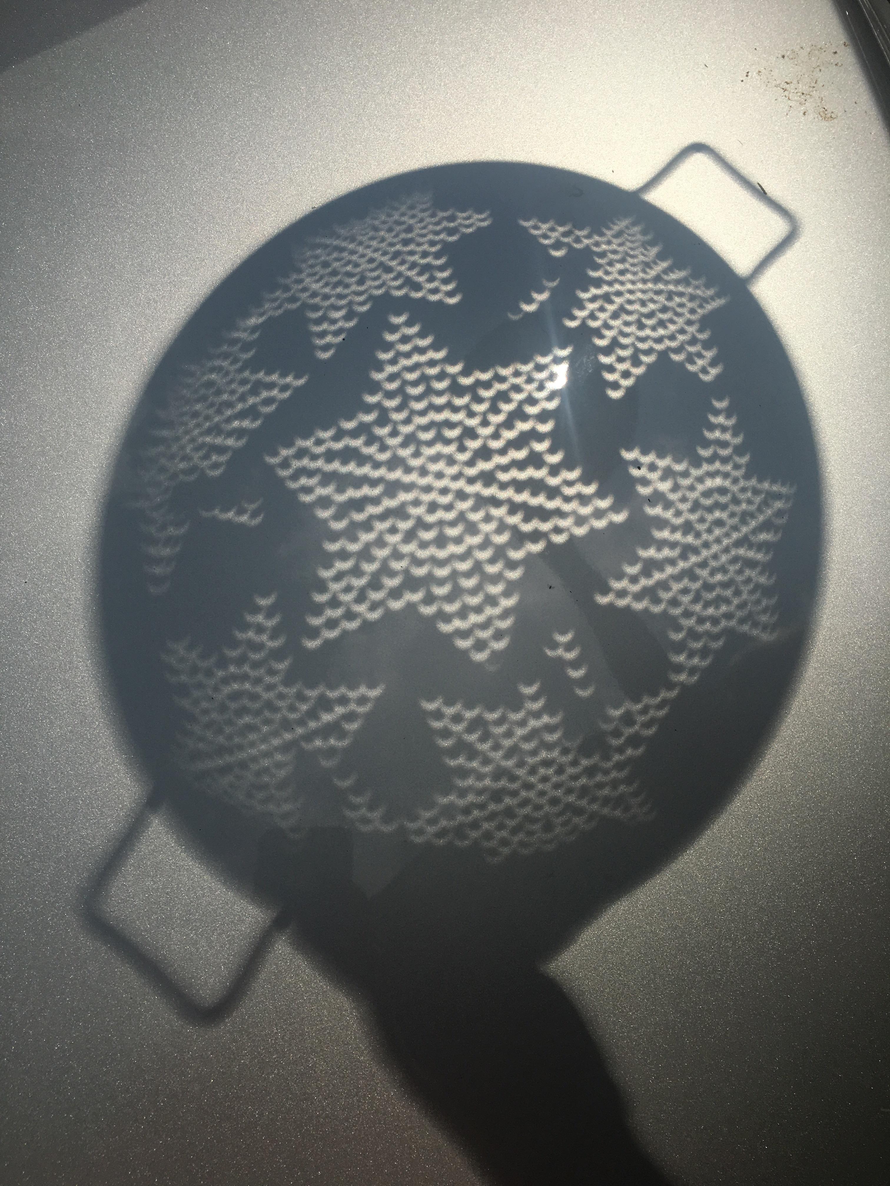 Colander eclipse 🔥 r/NatureIsFuckingLit