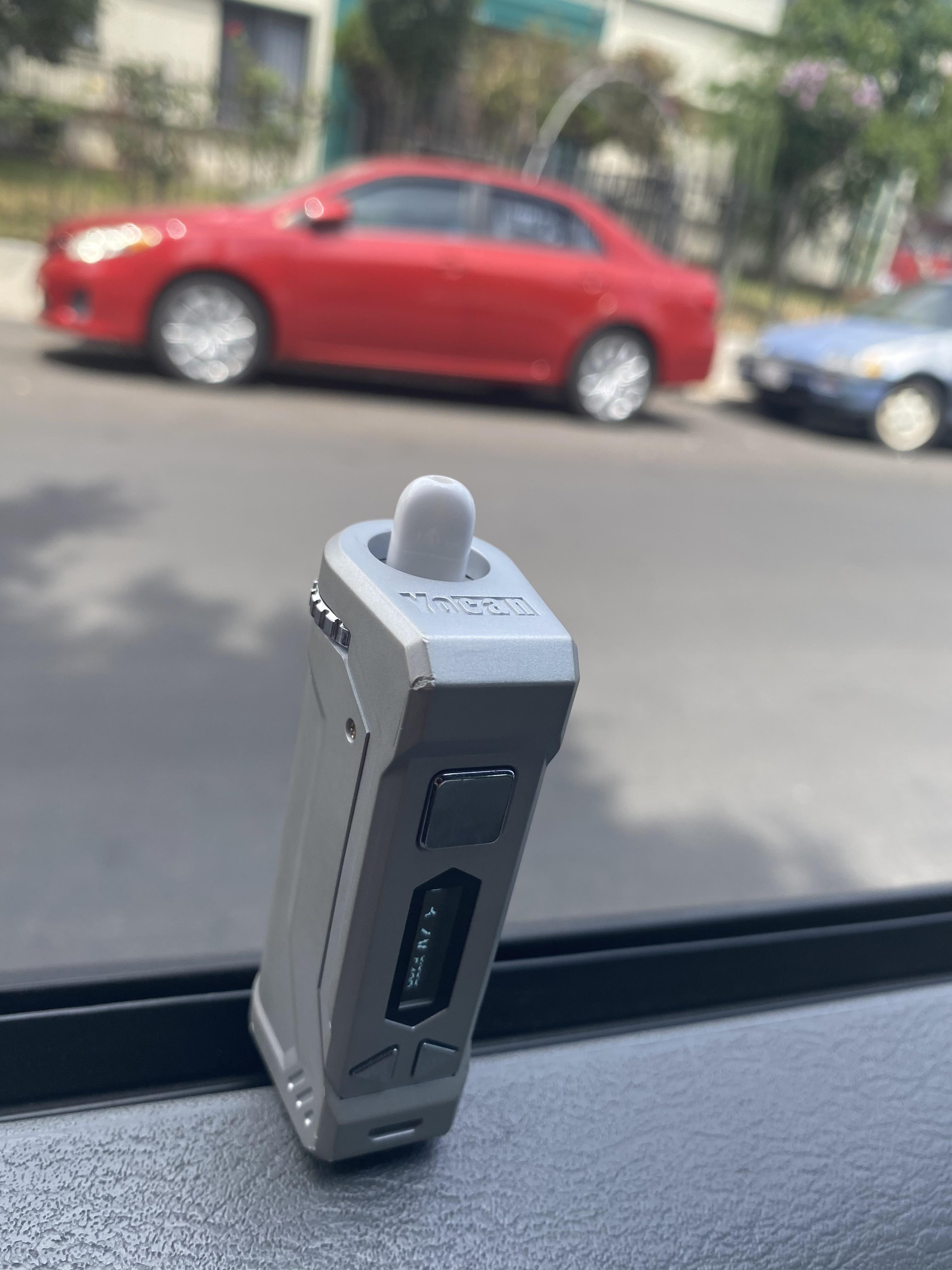 Yocan Uni Pro with half gram Raw Garden 😂 oilpen