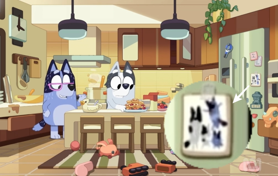This drawing on the fridge reminds me of the episode Keepy Uppy. r/bluey