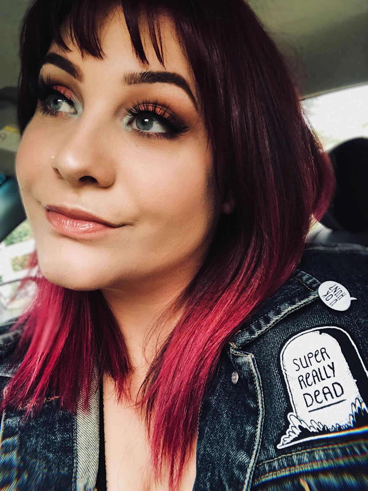 I’m a fan of my current hair colour. r/FancyFollicles