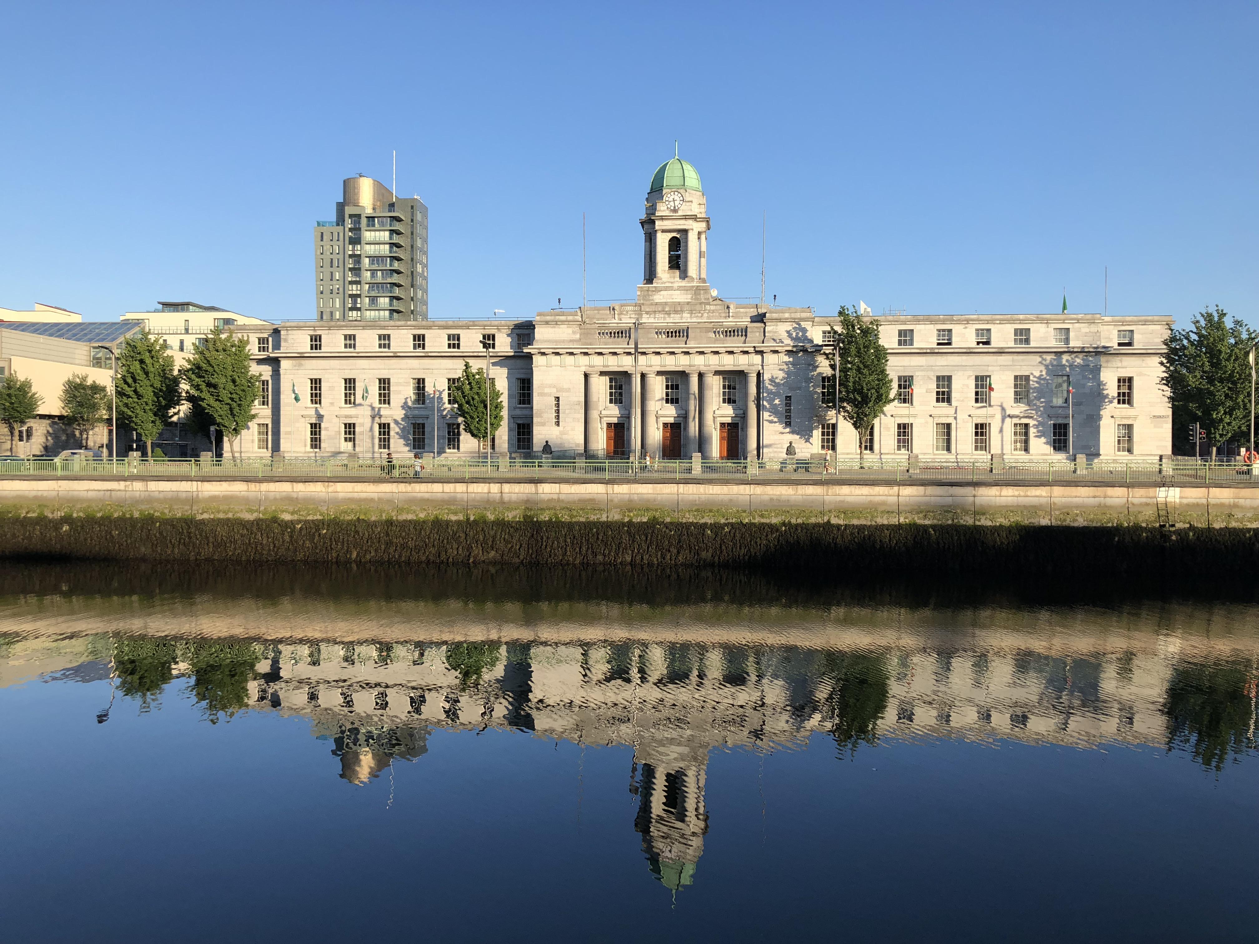 Cork City Hall. I’m so enjoying this beautiful city! r/ireland