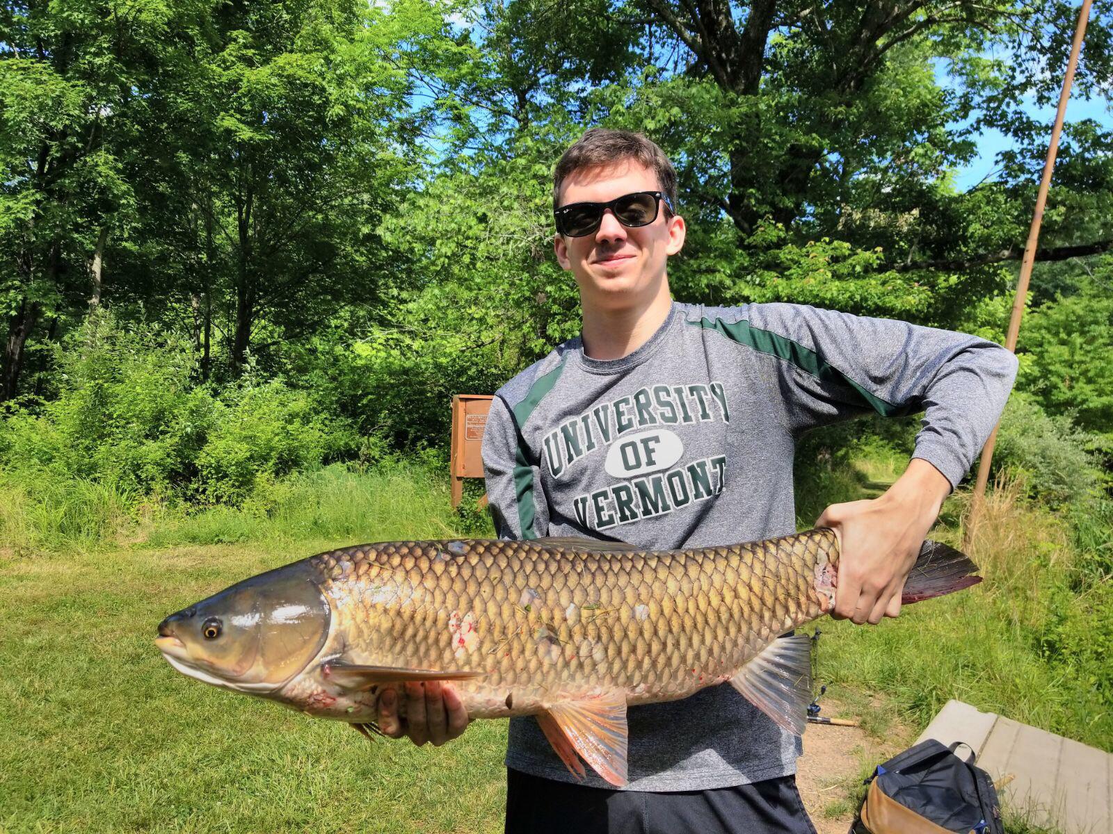 Goober of a carp in NJ r/Fishing
