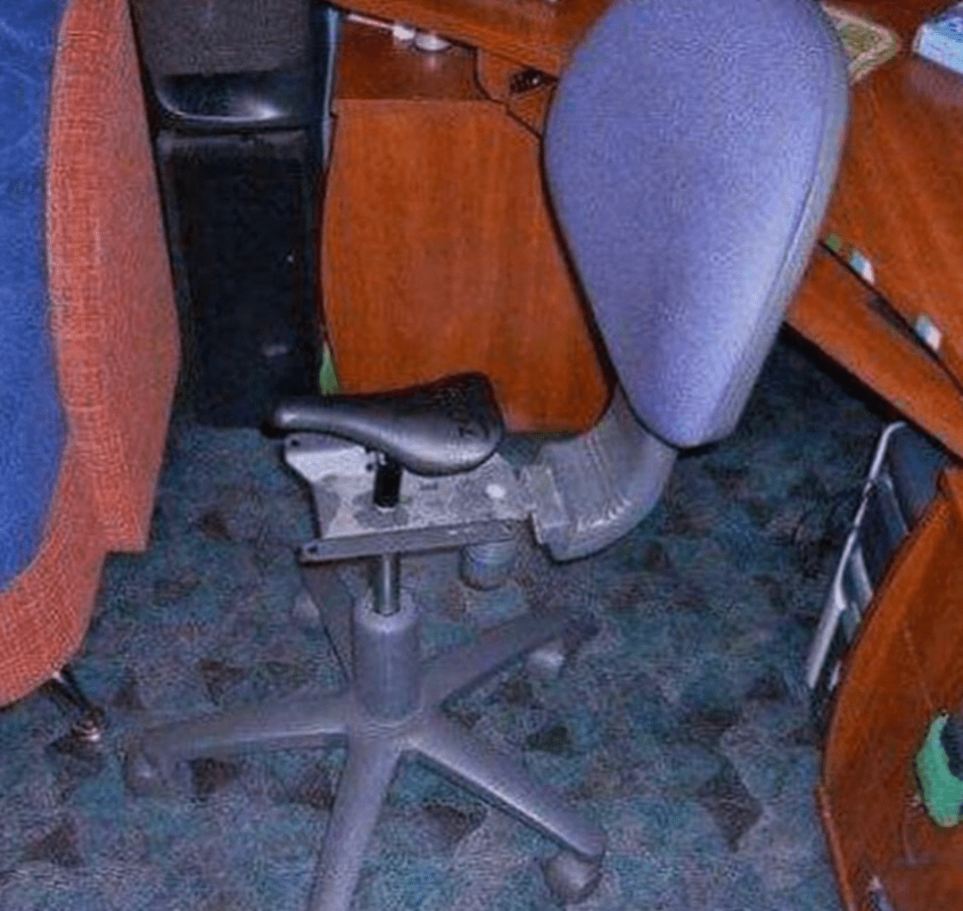 To fix a chair r/therewasanattempt