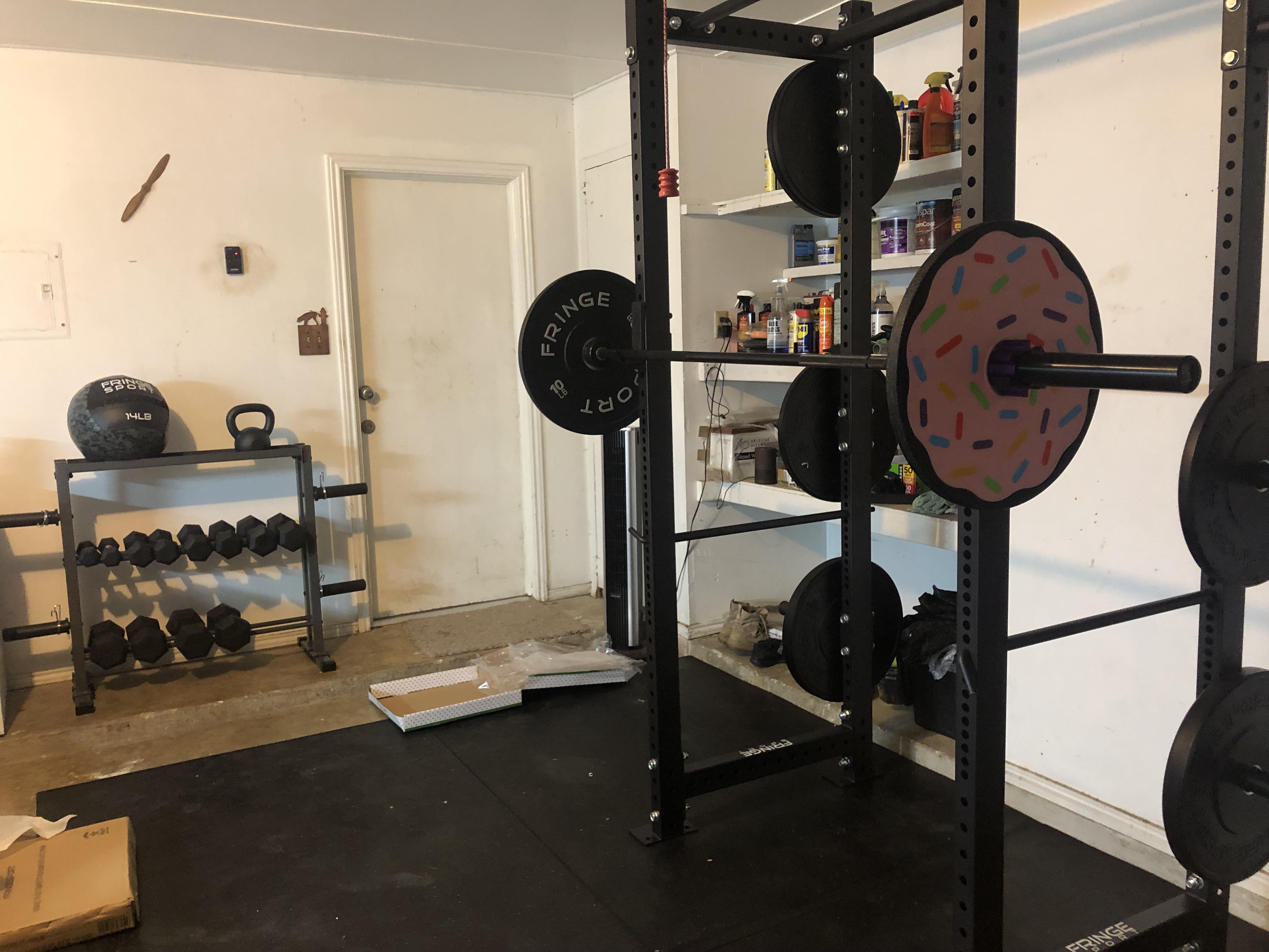 New Fringe Sport home gym setup! Now I just need some banners r/homegym