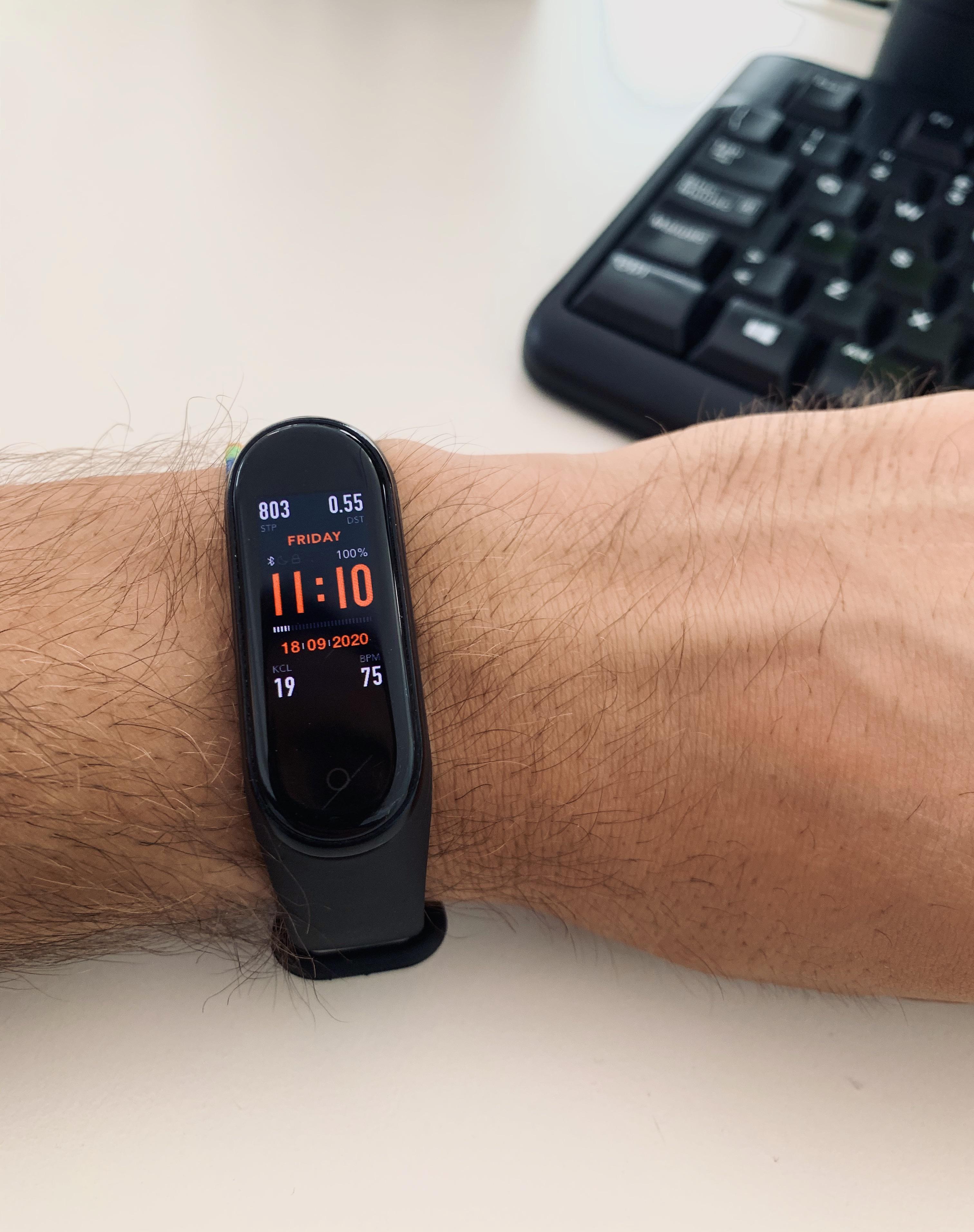watchfaceoftheday ‼️ interesting watch face by airdisk r/miband