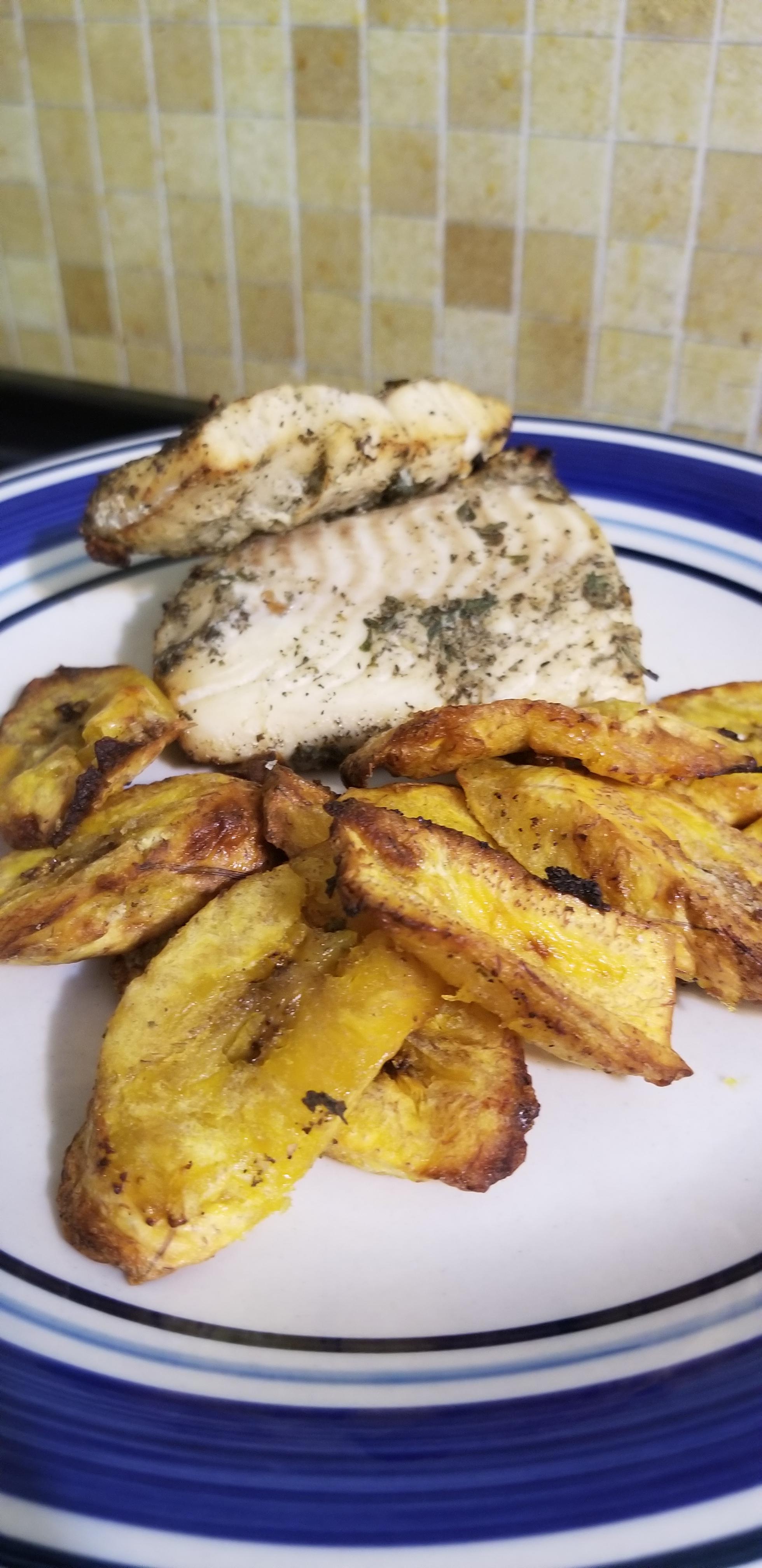 Air fried Haddock Fish and Plantains r/airfryer
