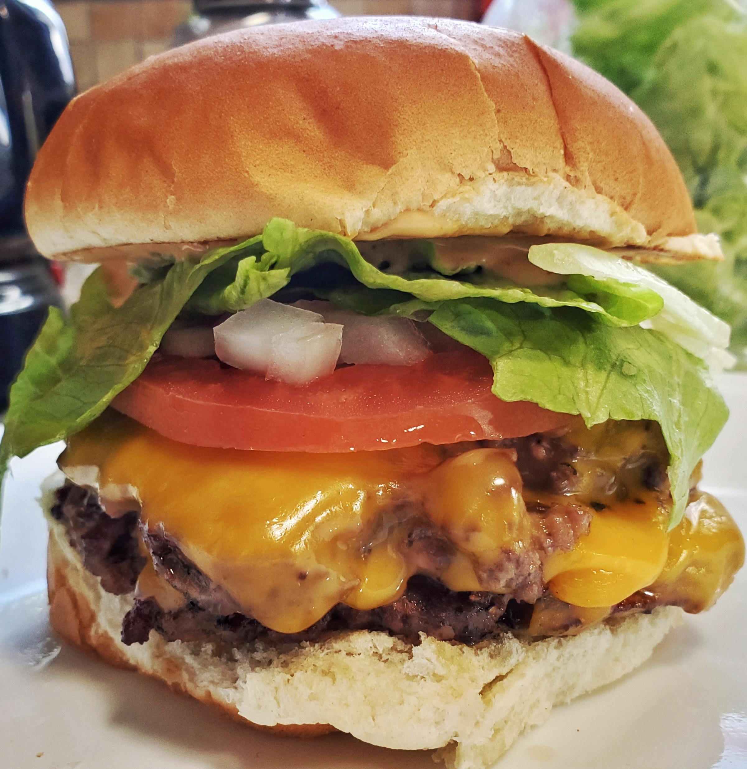 [Homemade] Cast iron smash burger r/food