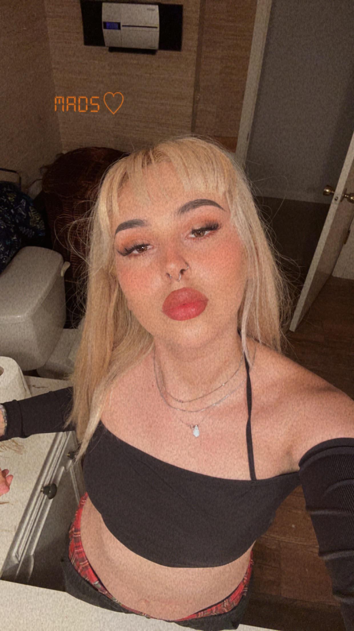 Muah 💋 : SeptumGirls