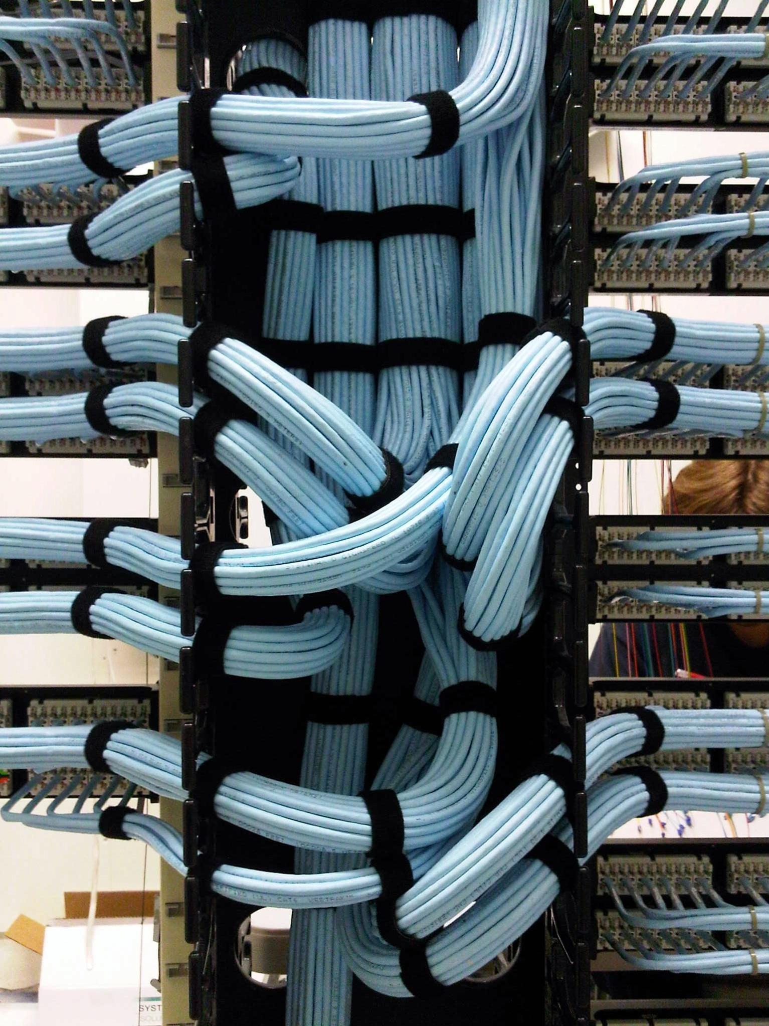 Cable Management inside a wire manager. r/cableporn