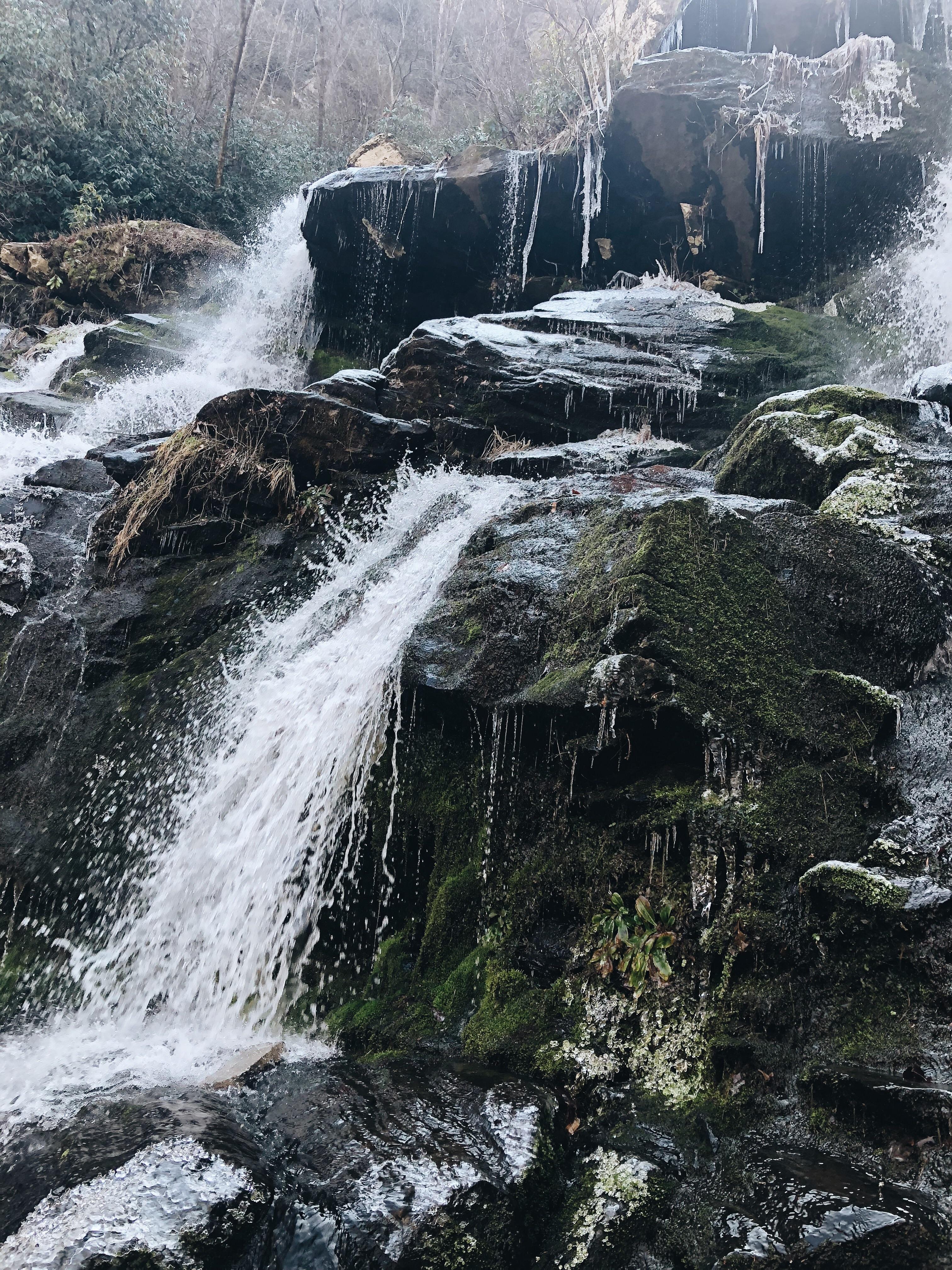 Catawba Falls North Carolina r/hiking
