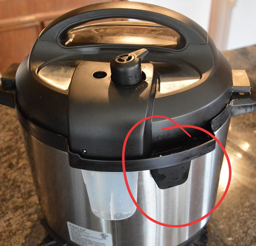 What's this thing in the back next to the condensation collector? No