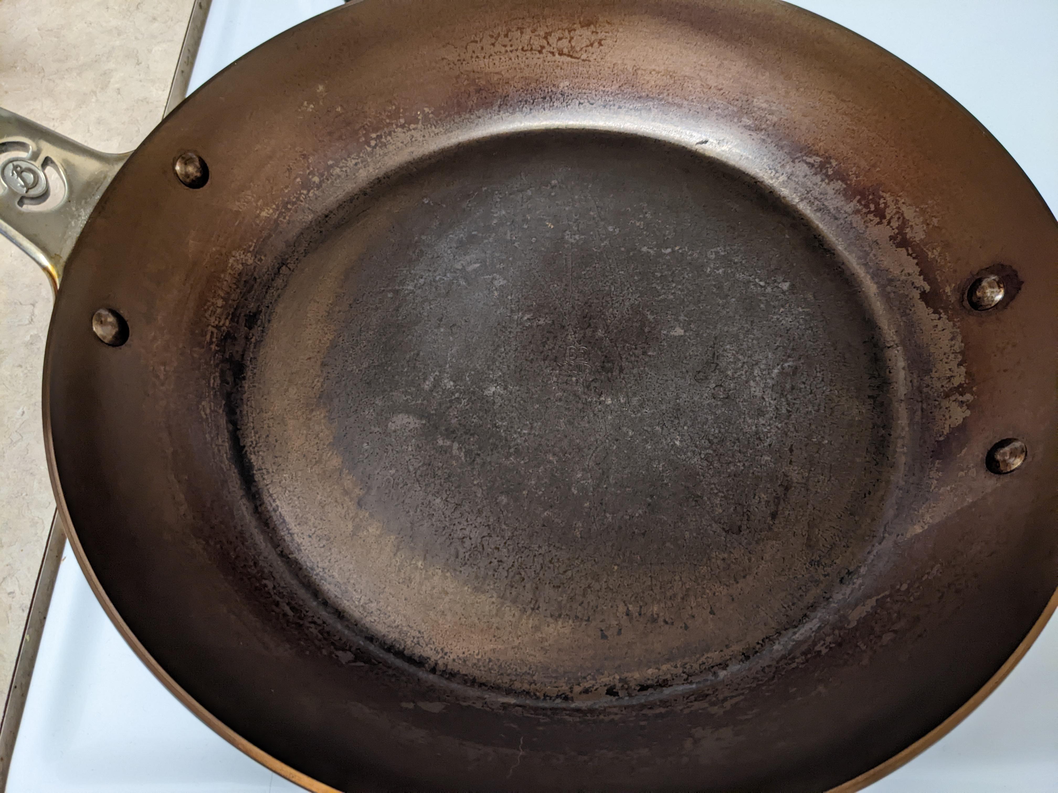 Mineral B Pro after a month of use. : r/carbonsteel