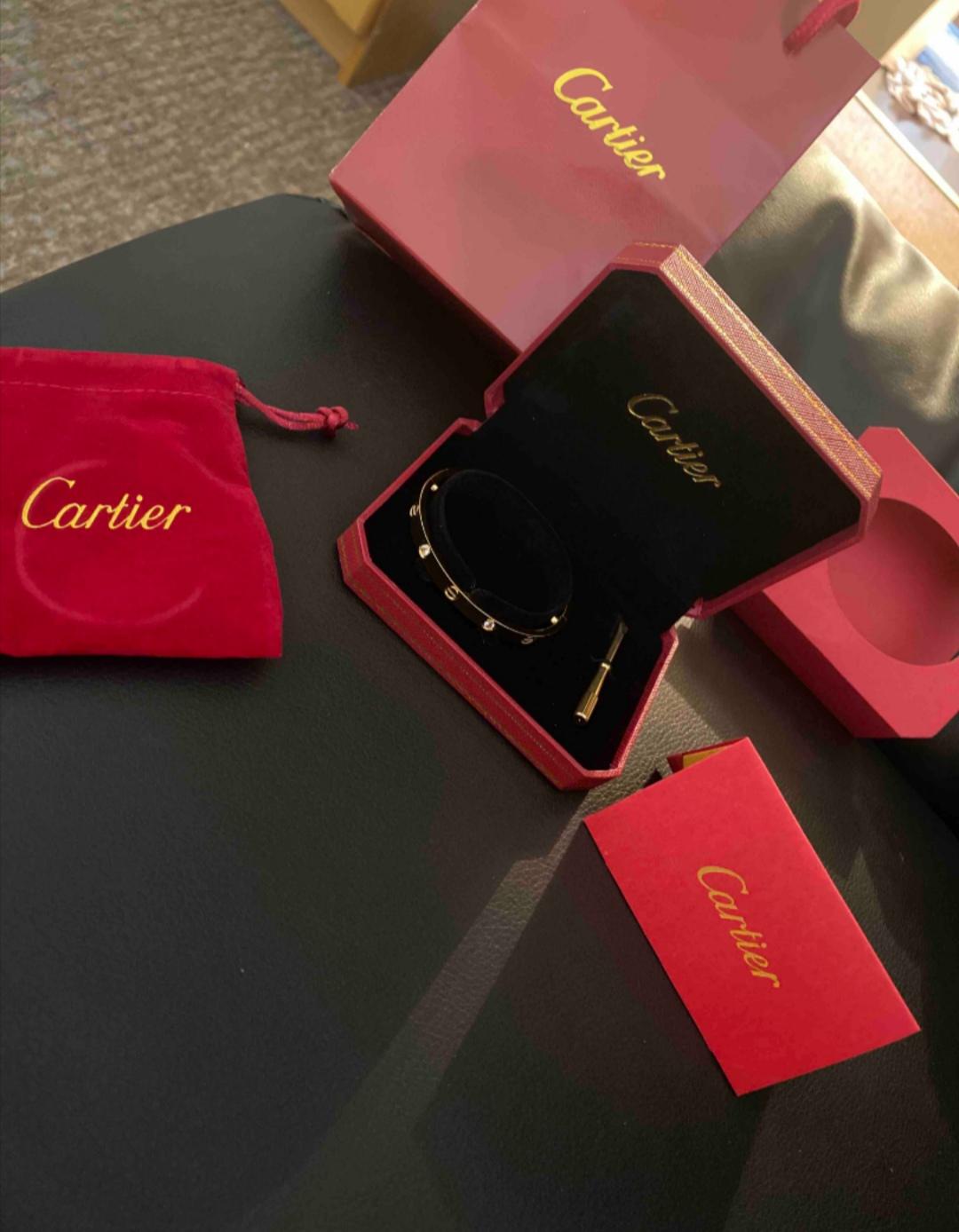 CARTIER LOVE BRACELET WITH BOX AND EVERYTHING r/DhGateReps