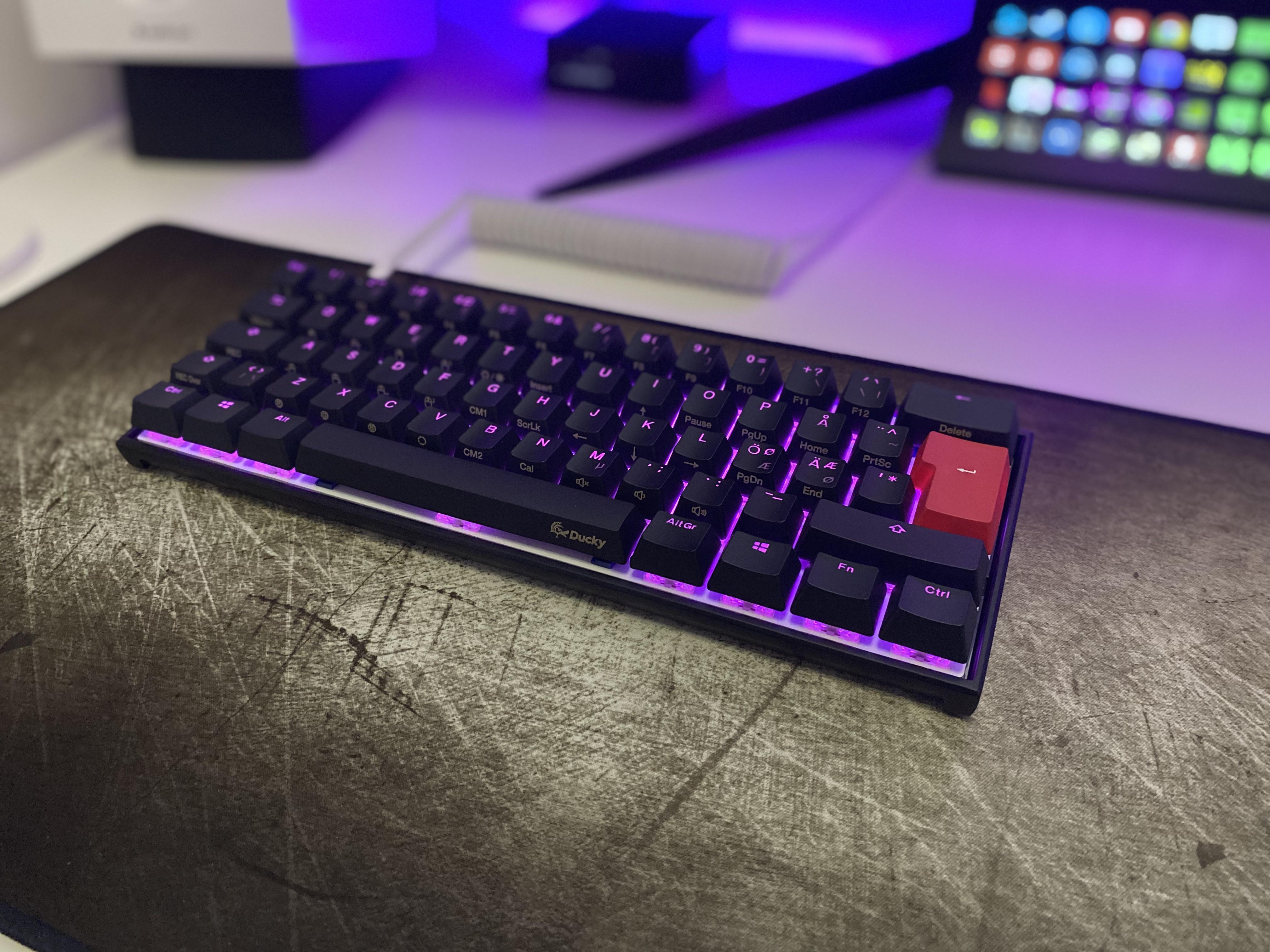 One more in my Ducky family. Just need to decide on some caps for it