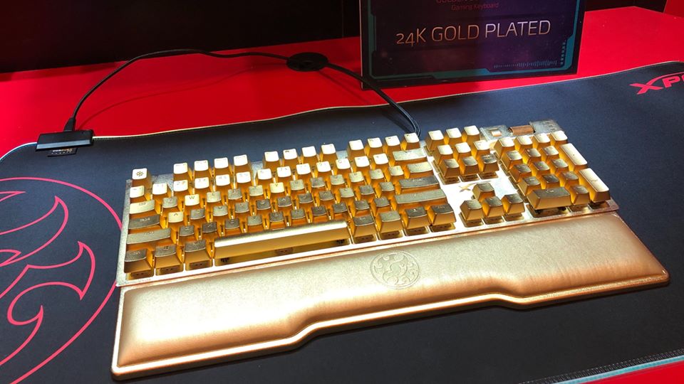 10000 golden keyboard presented by XPG MechanicalKeyboards