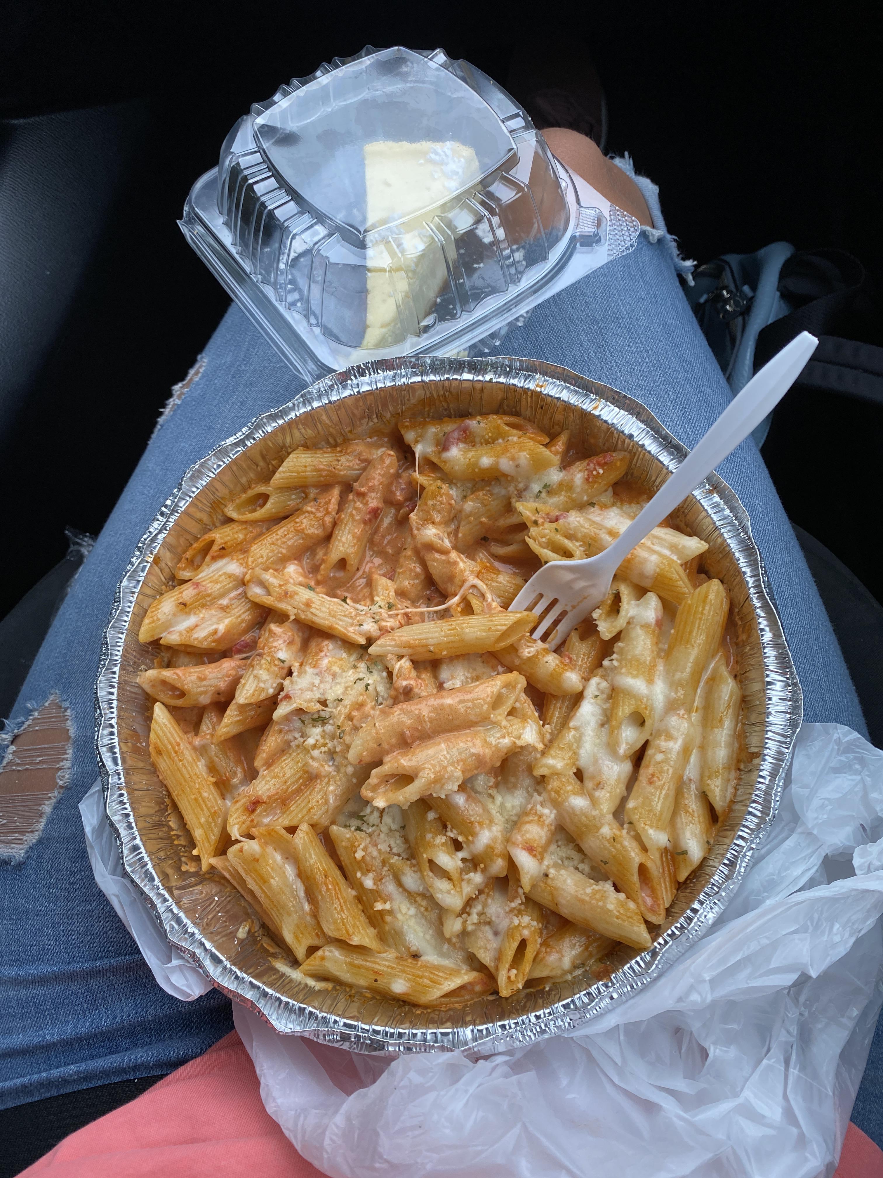 Free food from the store. Because they said why not🤷🏼‍♀️ Best day ever